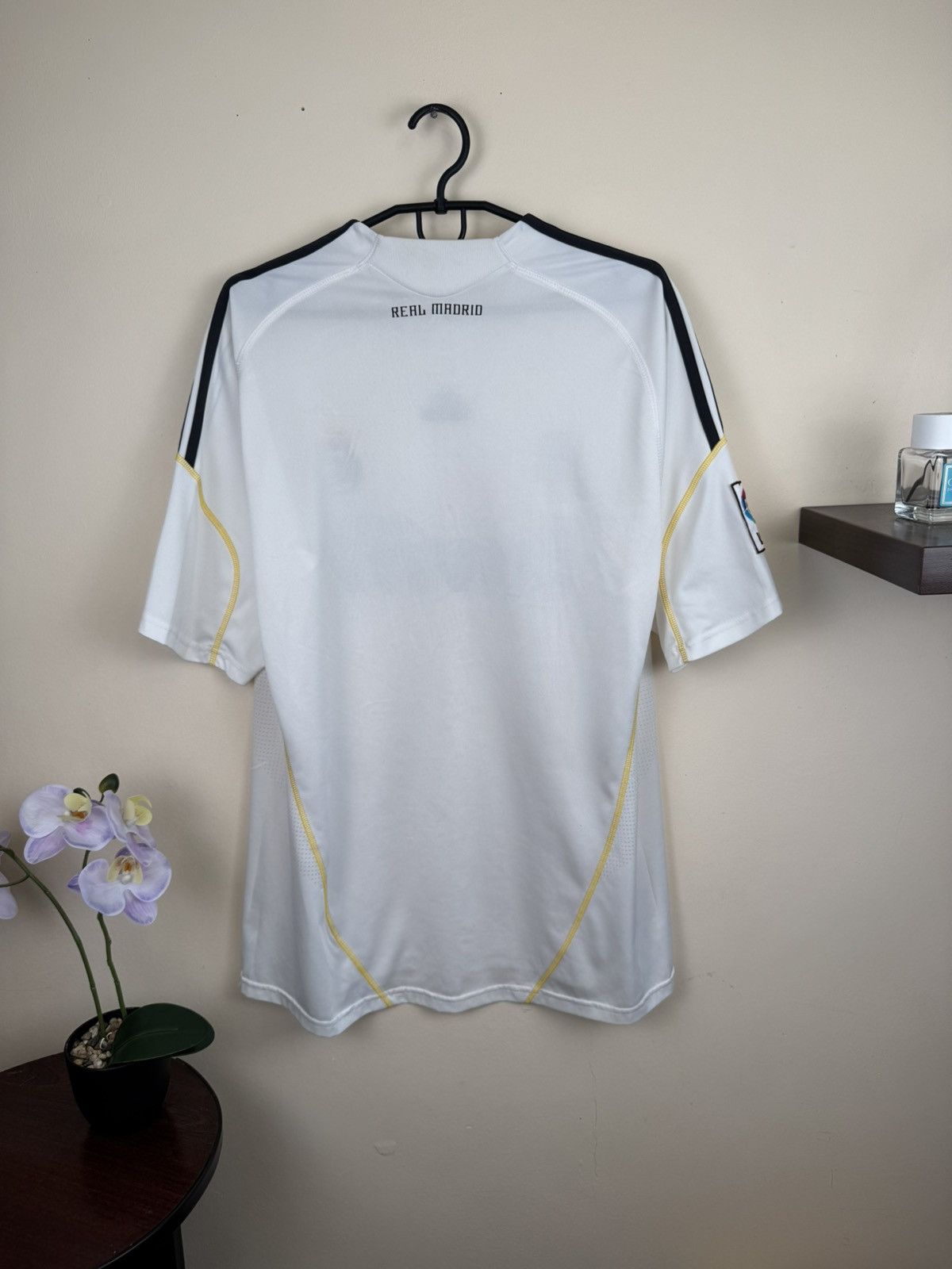 Adidas Adidas Real Madrid 2009-10 Home Jersey SHIRT Adidas L Size US L / EU 52-54 / 3 - 2 Thumbnail