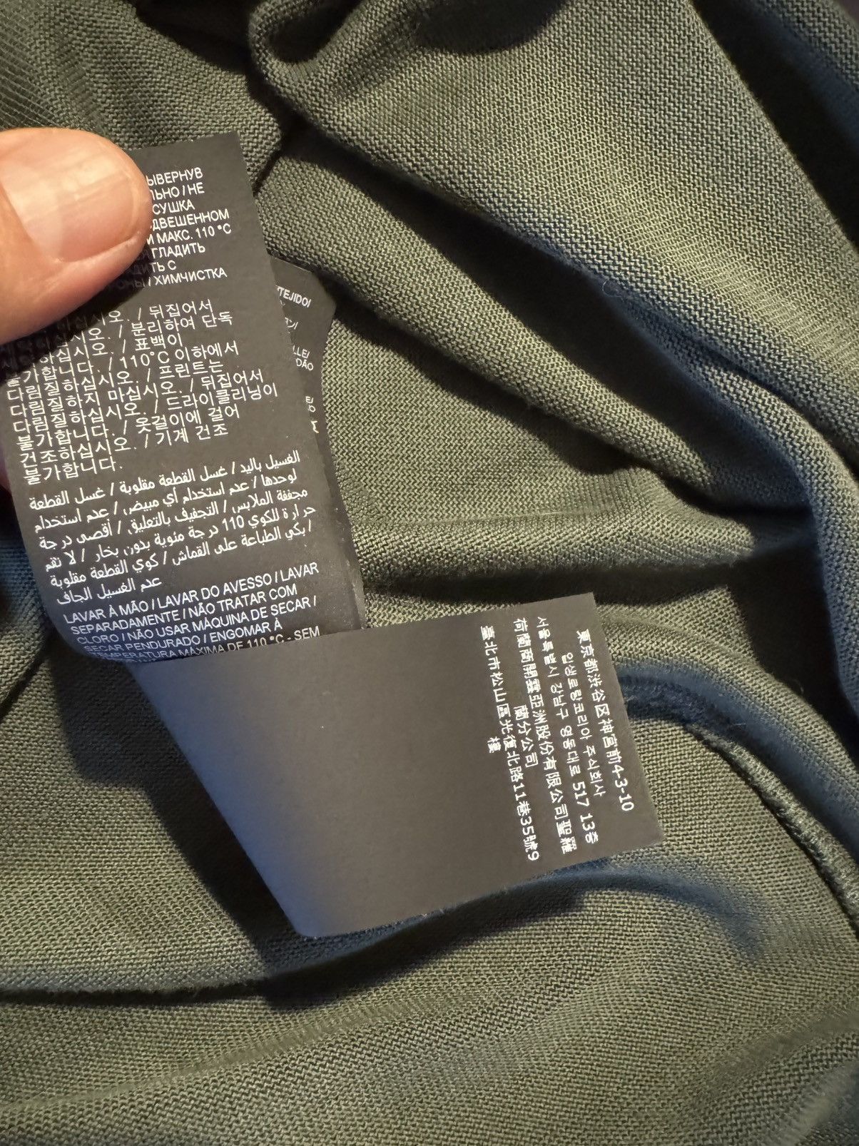 Saint Laurent Paris SAINT LAURENT tshirt sizes shown in photos by tape measure Size US S / EU 44-46 / 1 - 21 Thumbnail