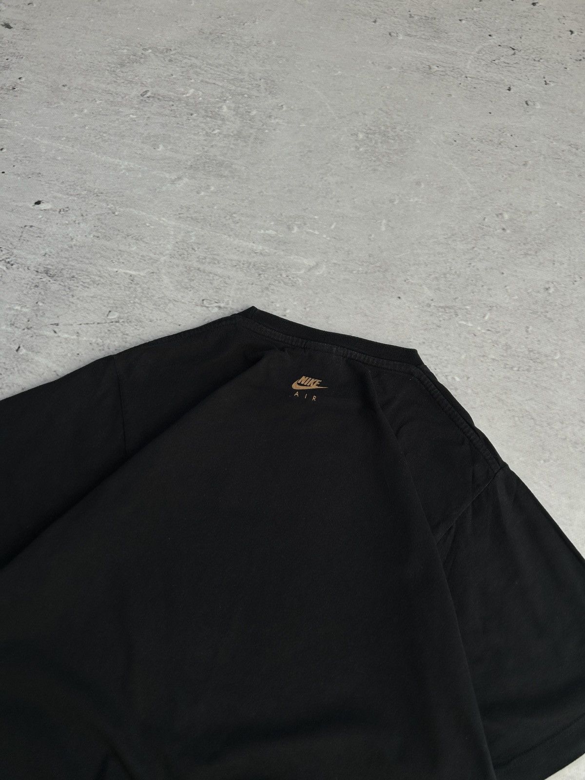 Nike × Vintage Vintage Nike Air Big Logo Black T-shirt 00s Size US S / EU 44-46 / 1 - 11 Thumbnail