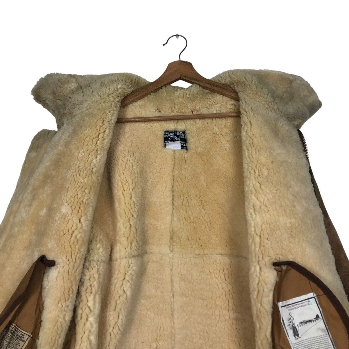 Avirex 🔥VINTAGE GENUINE LEATHER JACKET B3 AVIREX USA AERO LEATHER Size US M / EU 48-50 / 2 - 16 Thumbnail