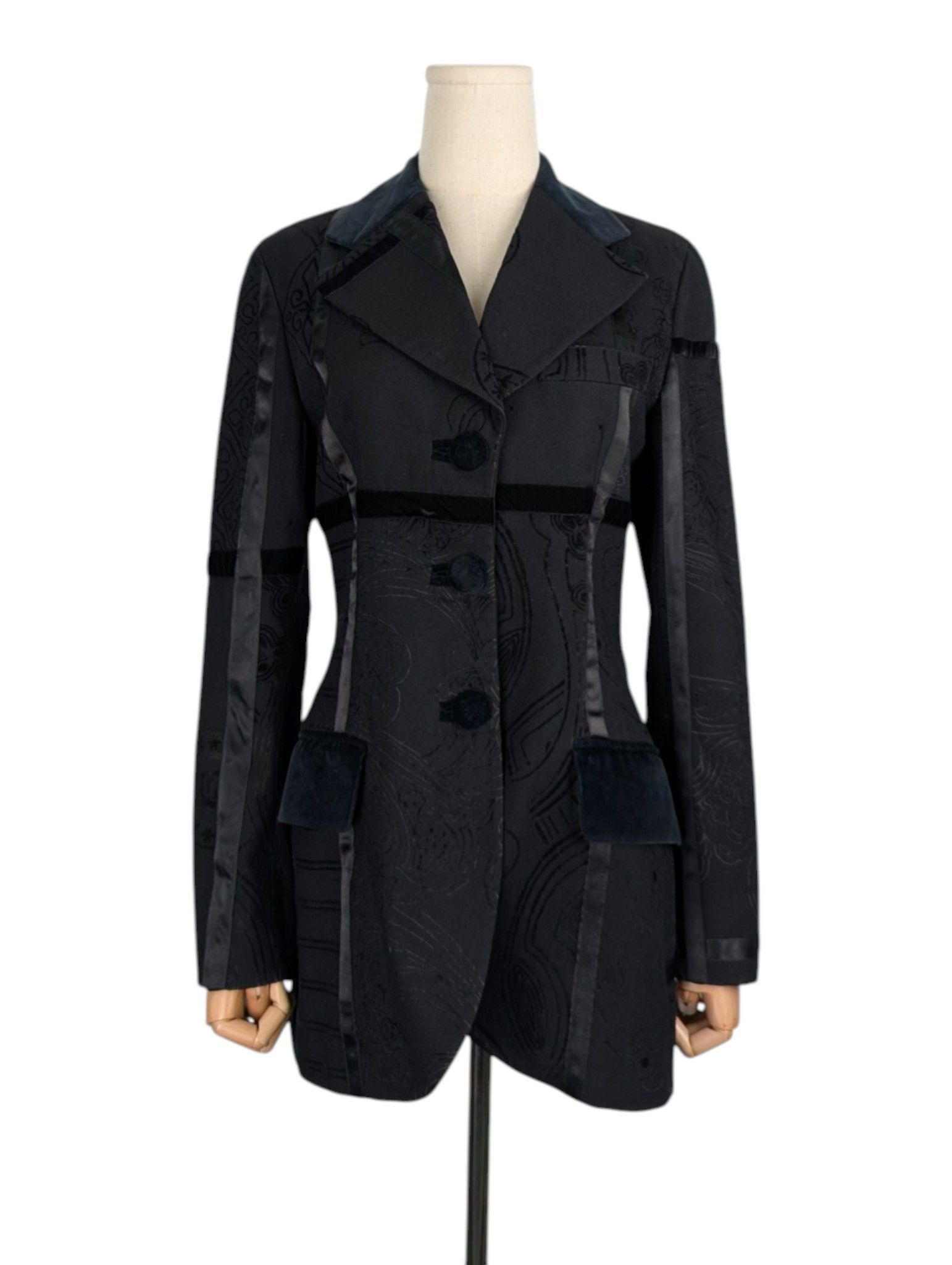 Dolce & Gabbana Black Wool Fitted 3-Button Jacket Size S / US 4 / IT 40 - 1 Thumbnail