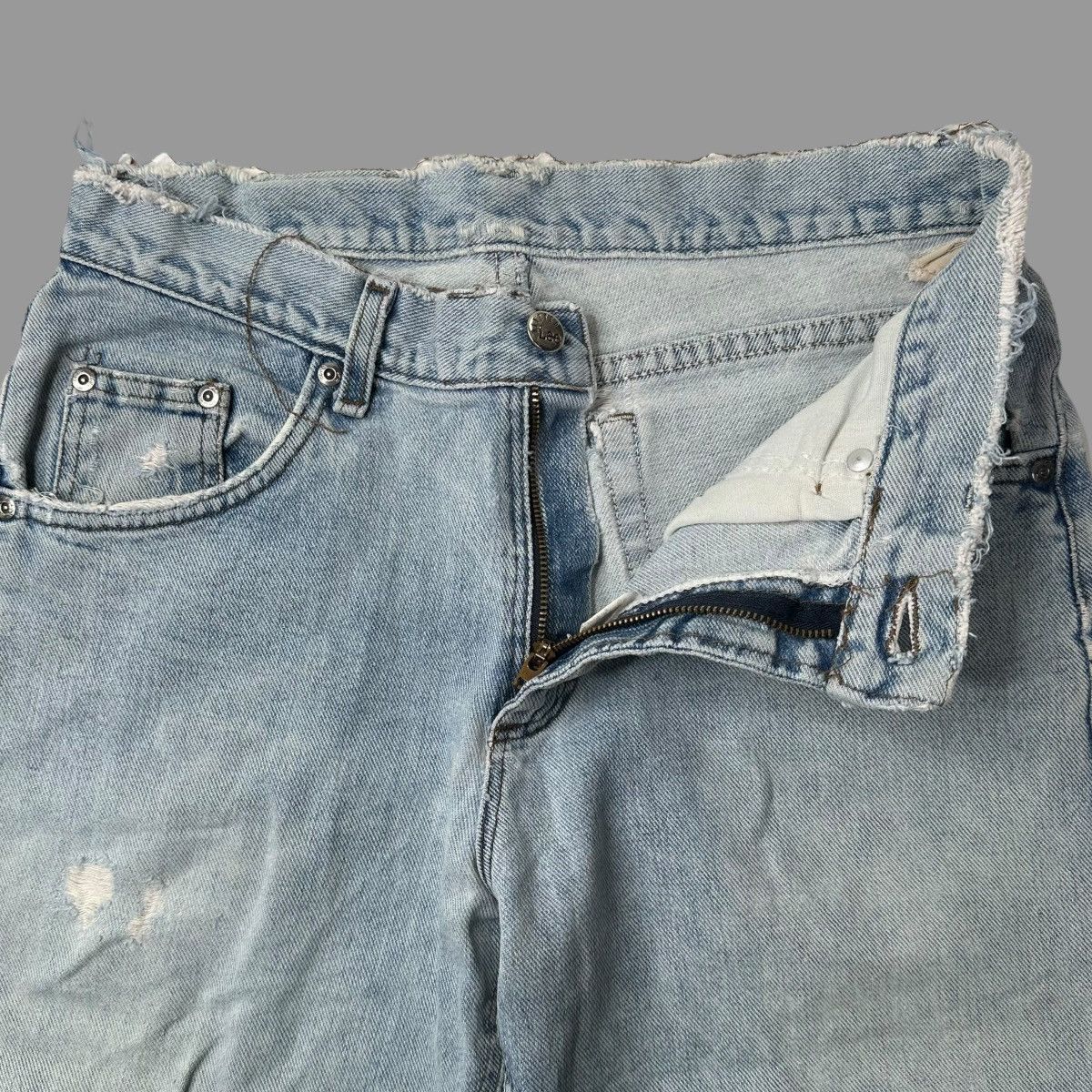 Lee × Vintage Vintage 1990s faded lee jeans Size US 30 / EU 46 - 5 Thumbnail