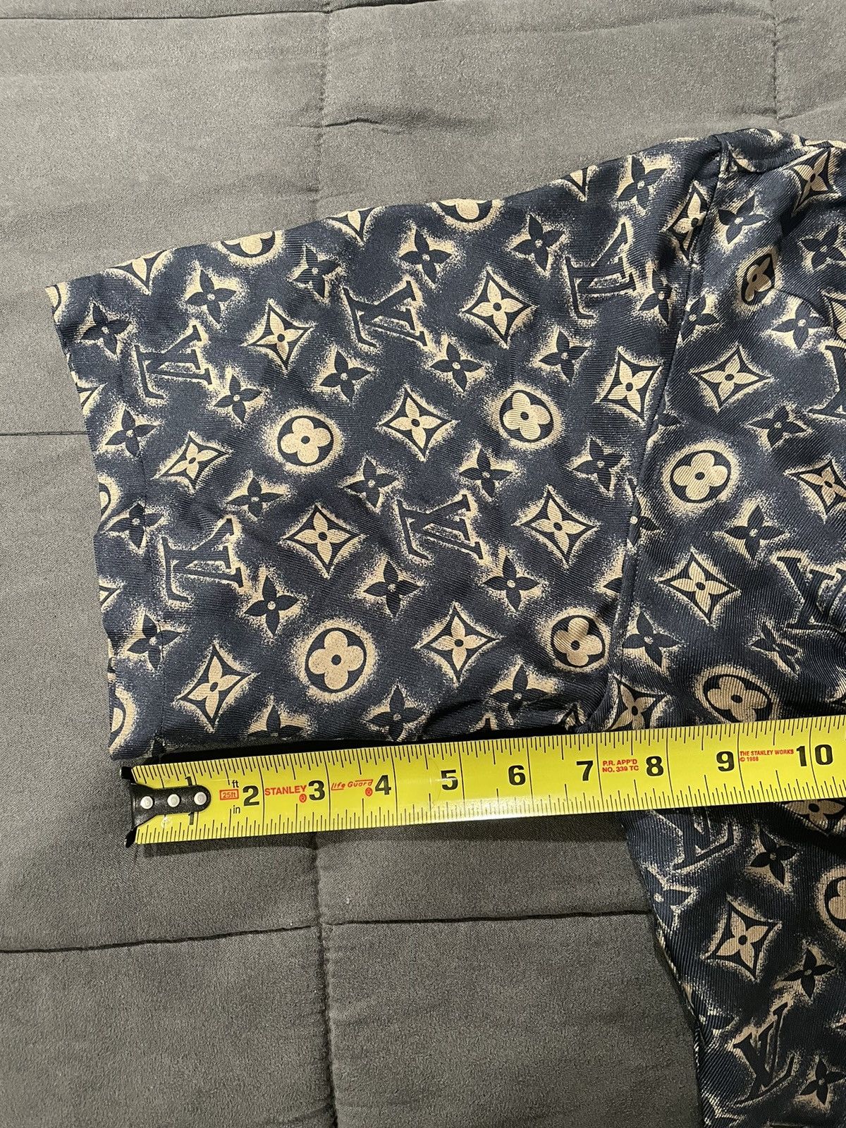 Louis Vuitton Louis Vuitton Silk Monogram Shirt Size US S / EU 44-46 / 1 - 14 Thumbnail