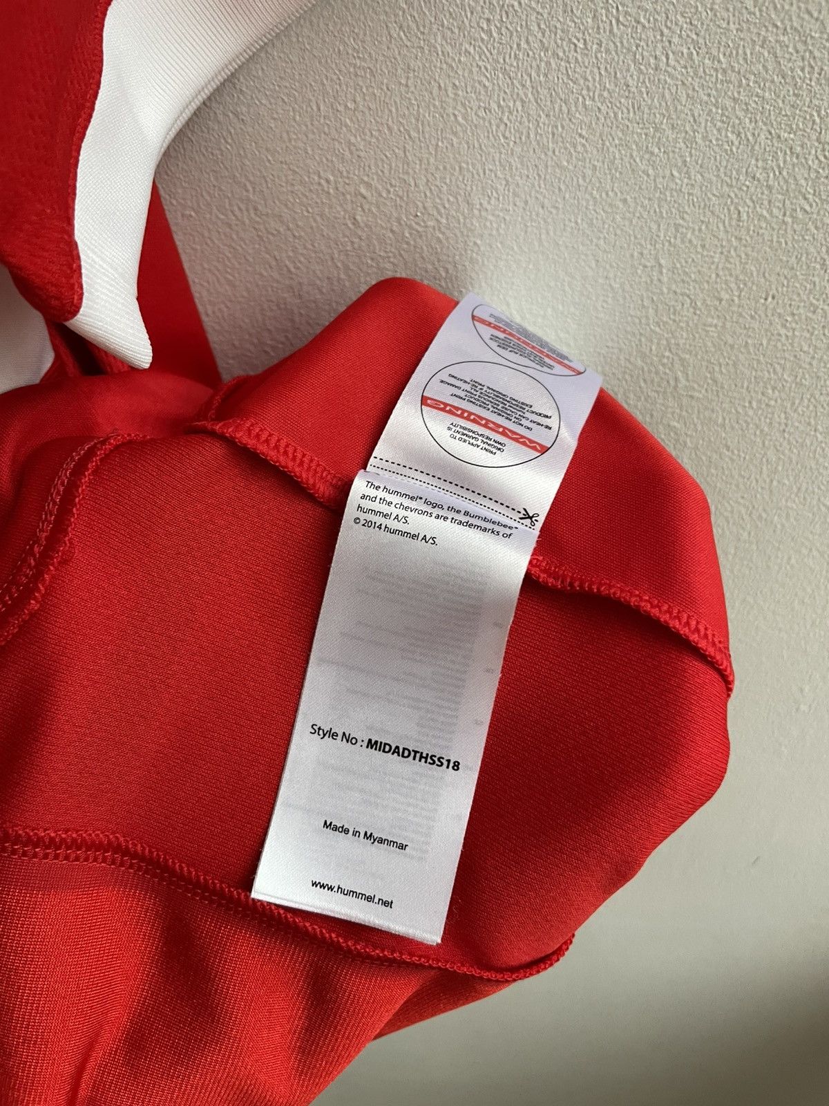 Hummel Middlesbrough 2018 2019 Home Football Shirt Soccer Jersey Size US L / EU 52-54 / 3 - 17 Thumbnail