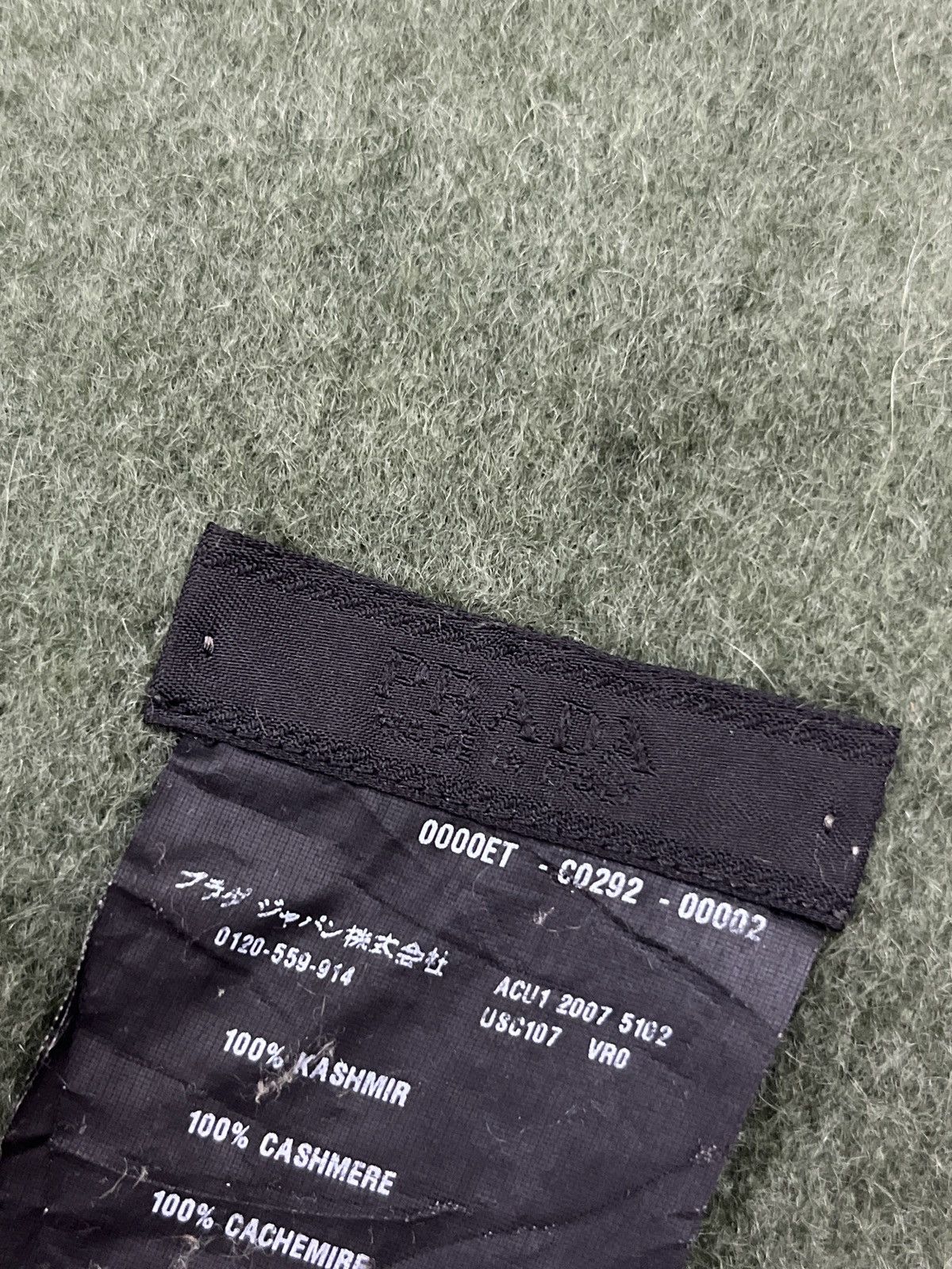 Prada 🔥🔥🔥STEALS PRADA CASHMERE SCARF Size ONE SIZE - 16 Thumbnail