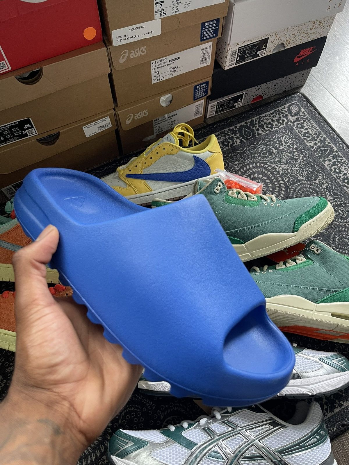 Adidas Yeezy Slide ‘Azure’ Size US 10 / EU 43 - 7 Thumbnail