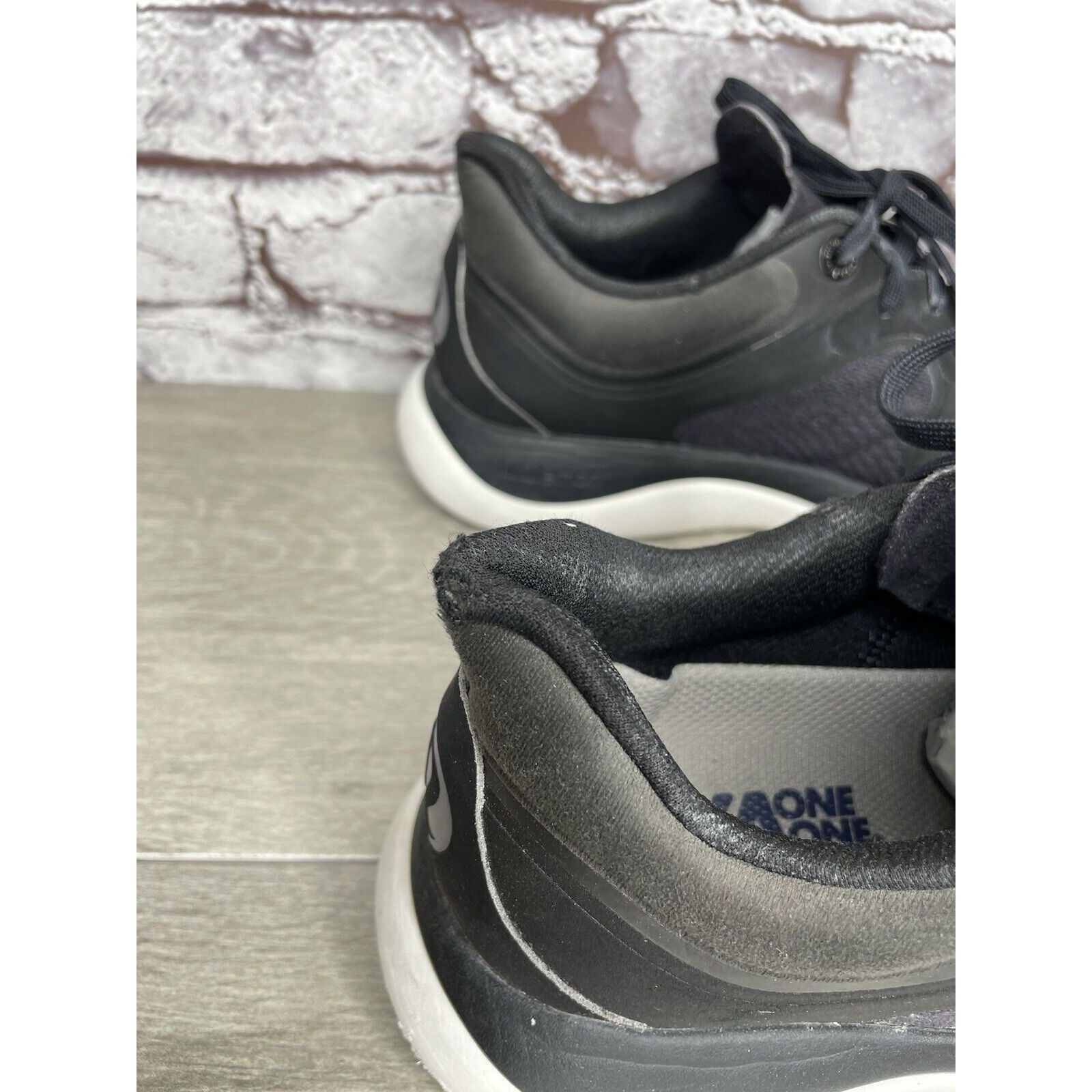 Lululemon Lululemon Black White Chargefeel Workout Low Athletic Sneake Size US 9.5 / IT 39.5 - 23 Thumbnail