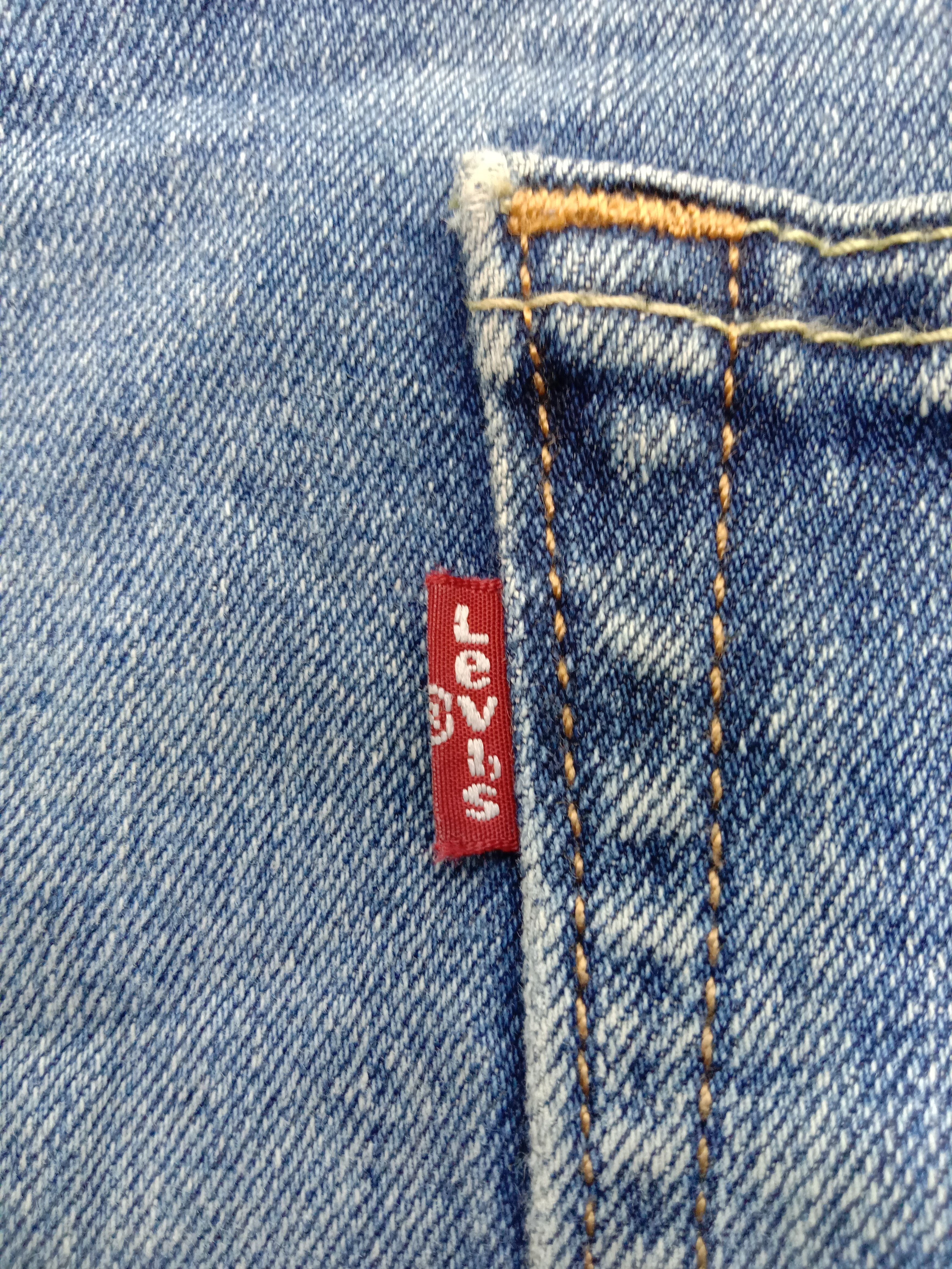 Levi's Vintage Levi's 550 Jeans Blue Wash Relaxed Fit Denim Size US 39 - 13 Thumbnail