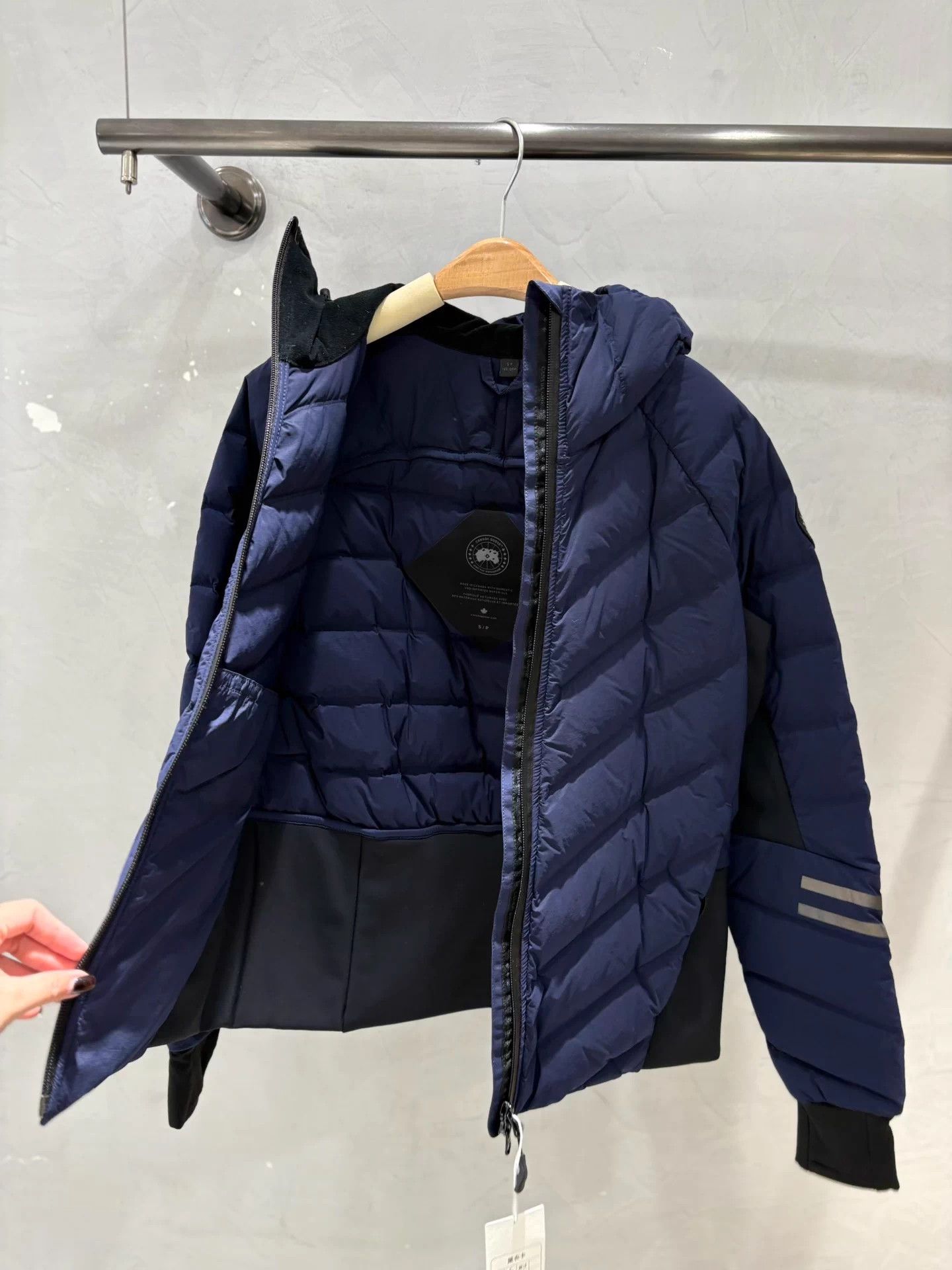 Canada Goose Canada Goose Navy Blue Light Hooded Puffer S 99 New Size S / US 4 / IT 40 - 3 Thumbnail