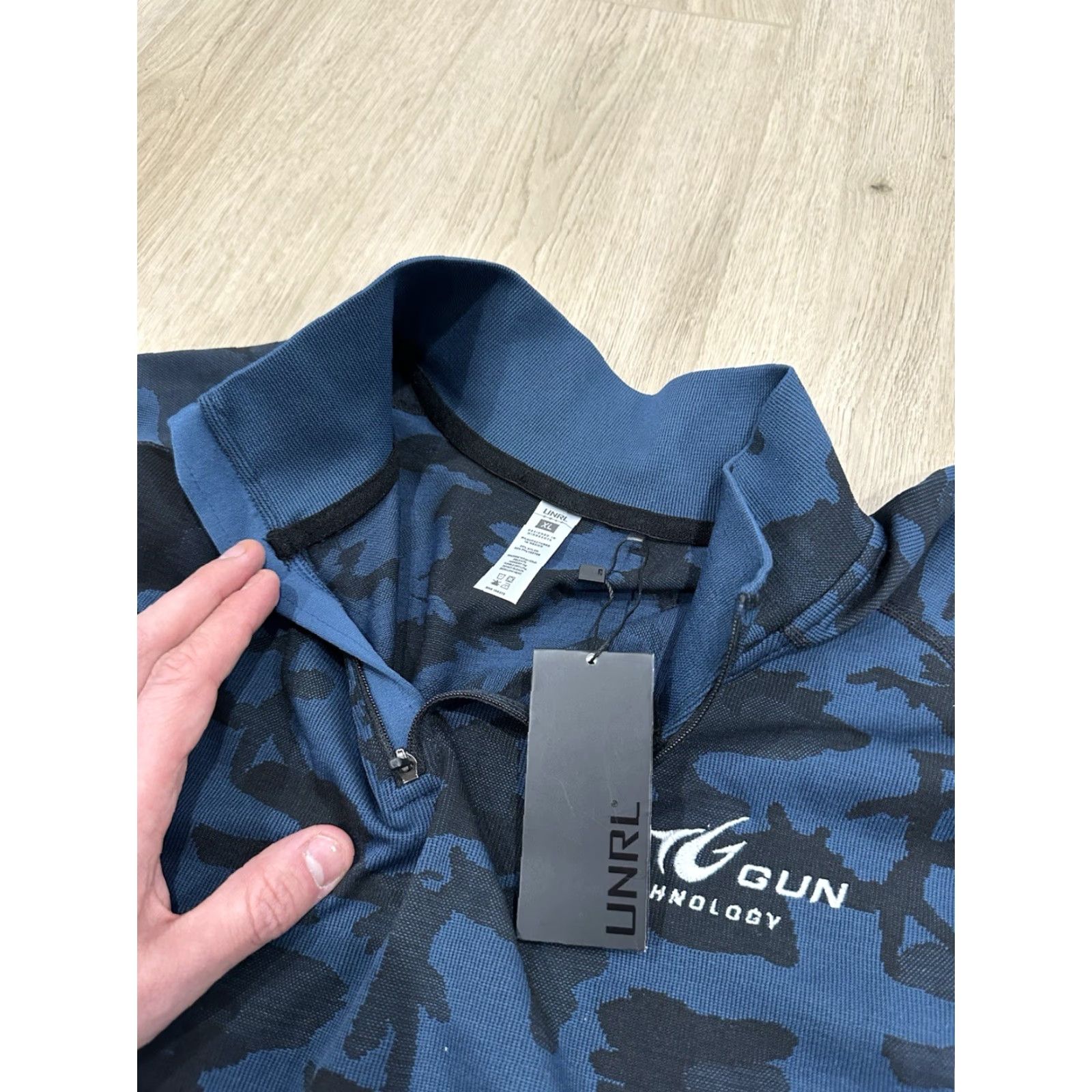 Vintage UNRL Golf Sweatshirt Mens XL Blue Camo 1/4 Zip Pullover Windbreaker Athletic Top Size US XL / EU 56 / 4 - 6 Thumbnail