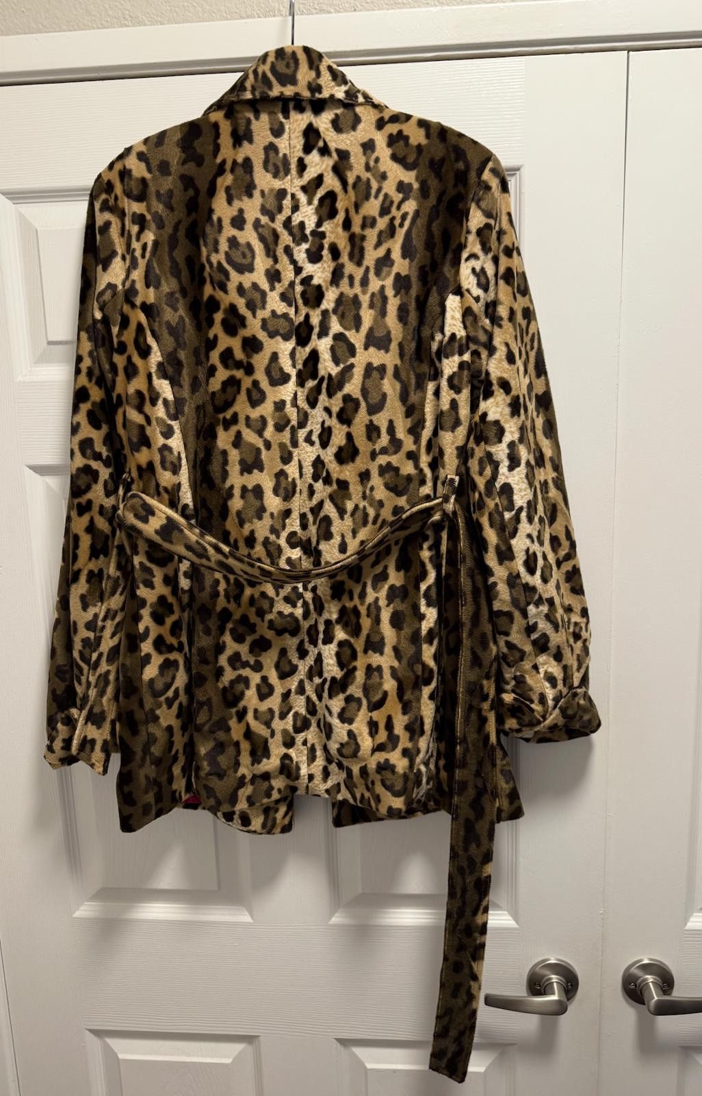 Express Express Leopard Print Belted Coat M Faux Fur Burning Man )'( Size ONE SIZE - 8 Thumbnail