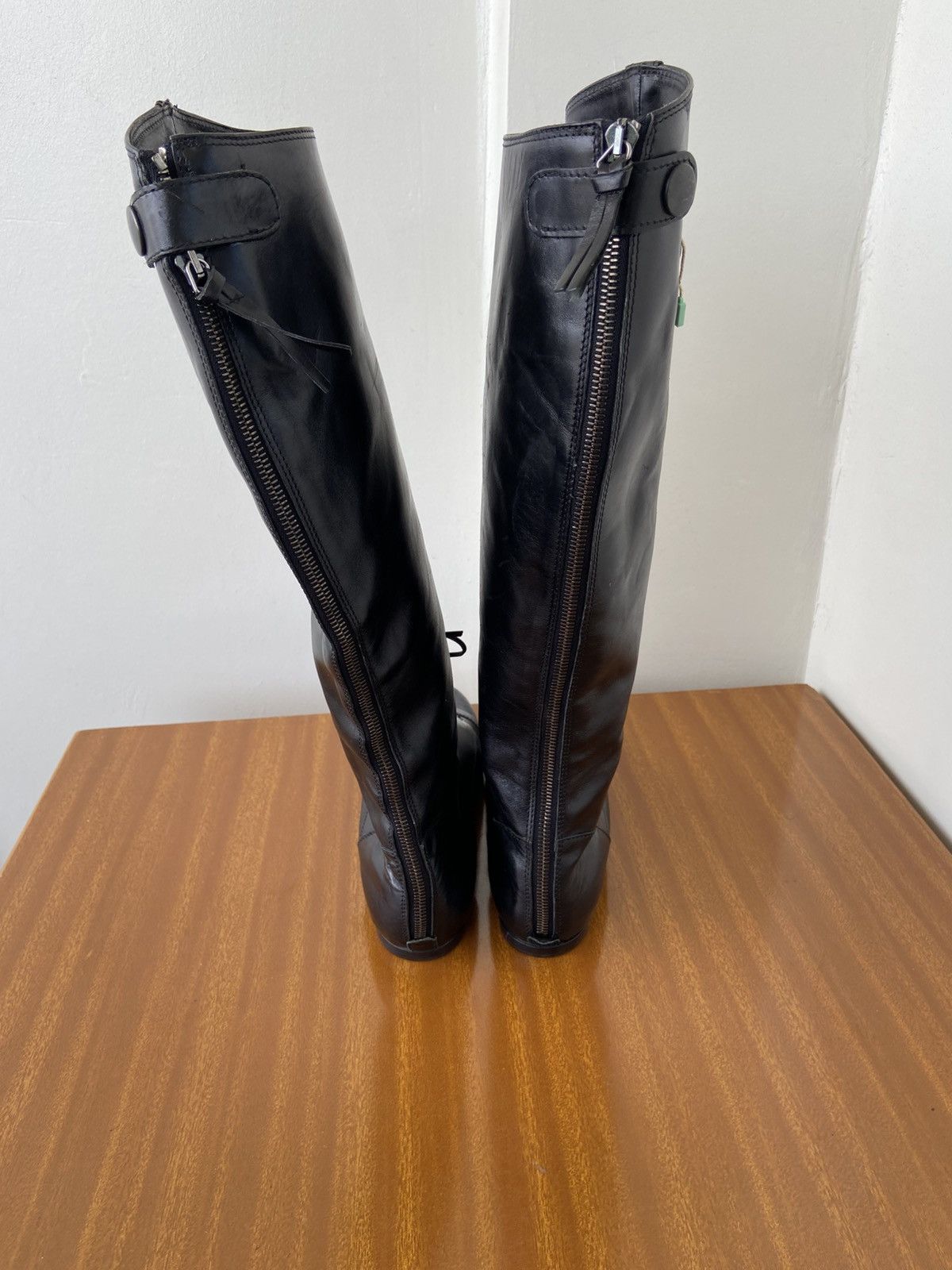 Miu Miu Miu Miu Size US 8.5 / IT 38.5 - 14 Thumbnail