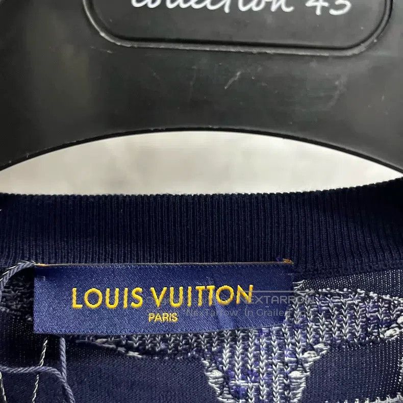 Louis Vuitton Louis Vuitton Blue ink-printed short-sleeved T-shirt Size US XXL / EU 58 / 5 - 2 Thumbnail