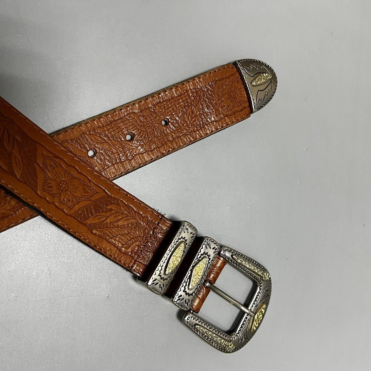 Vintage Vintage leather belt with buckle Size ONE SIZE - 16 Thumbnail