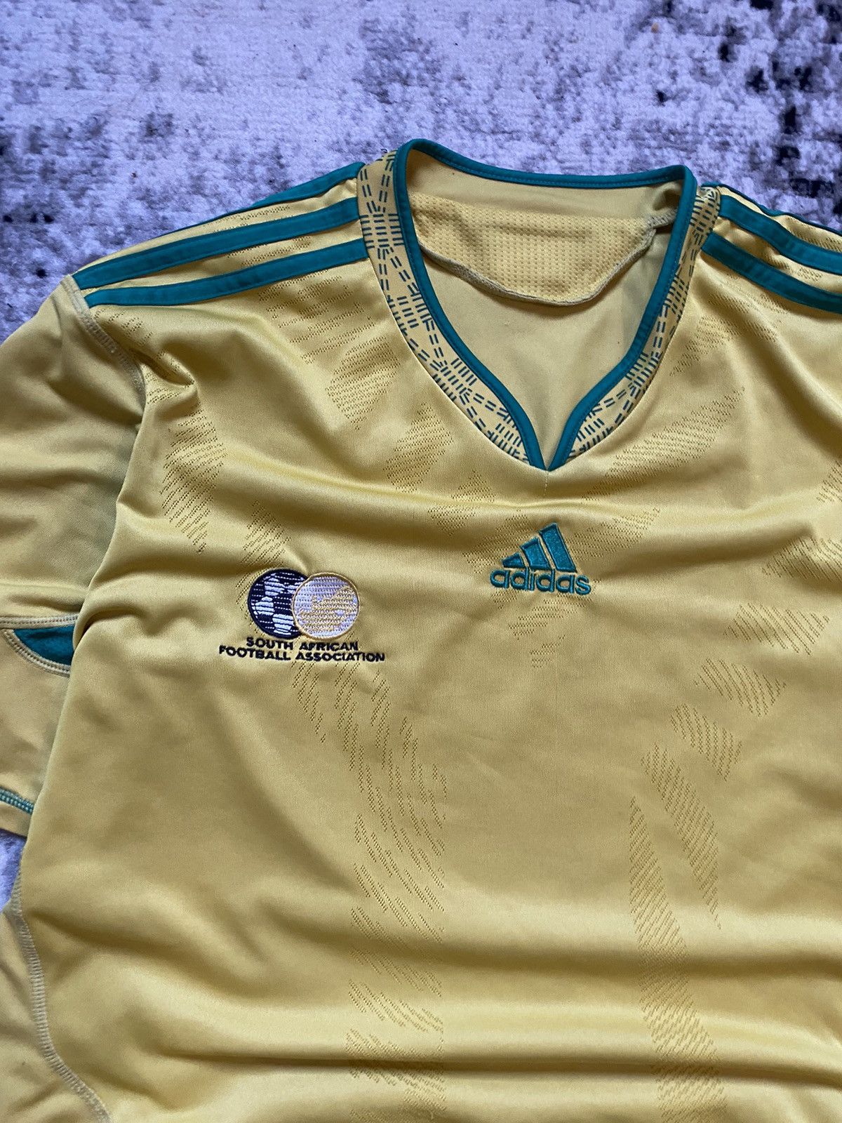 Adidas × Vintage 2010 South Africa Adidas Yellow Jersey XL Blockcore Y2k Size US L / EU 52-54 / 3 - 4 Thumbnail