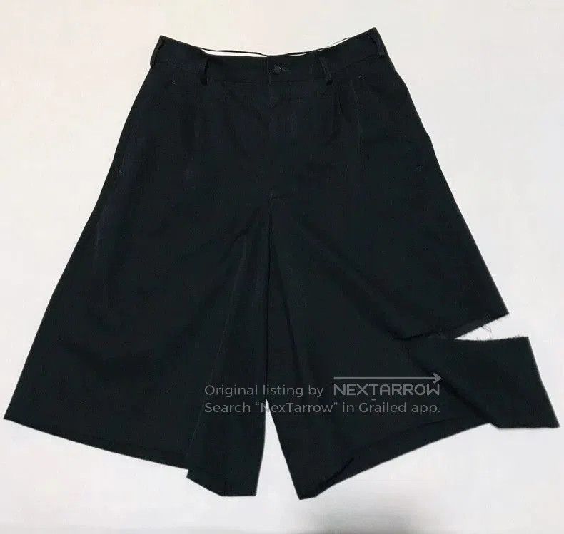 Comme des Garcons COMME des GARCONS HOMME PLUS Shorts. Size US 30 / EU 46 - 1 Thumbnail
