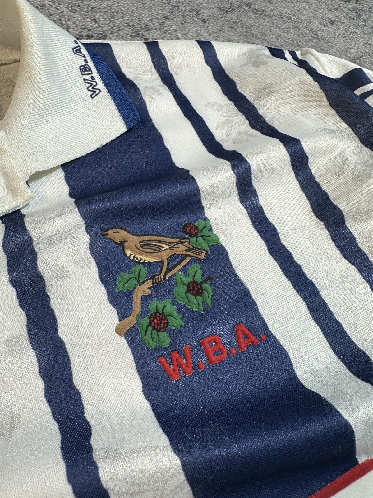 Vintage Very Rare Vintage West Bromwich Albion Soccer Jersey 90s XL Size US XL / EU 56 / 4 - 5 Thumbnail
