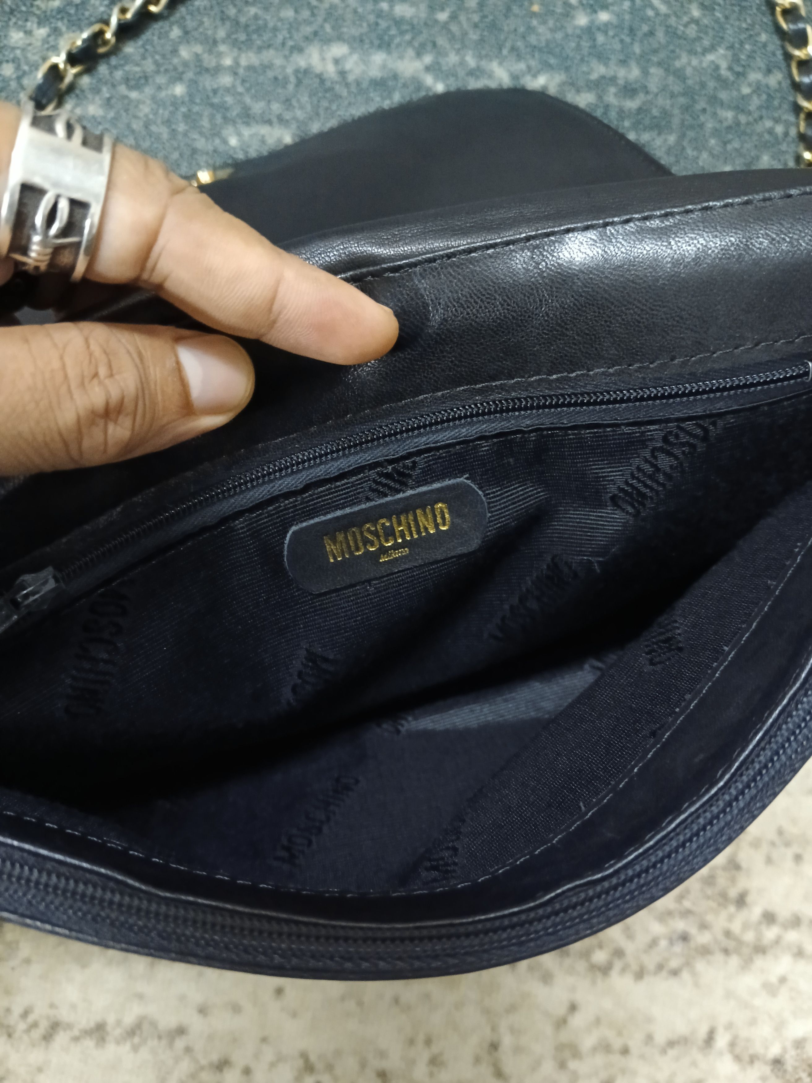 Leather × Moschino OG🔥GRAIL MOSCHINO SOFT LEATHER Size ONE SIZE - 9 Thumbnail