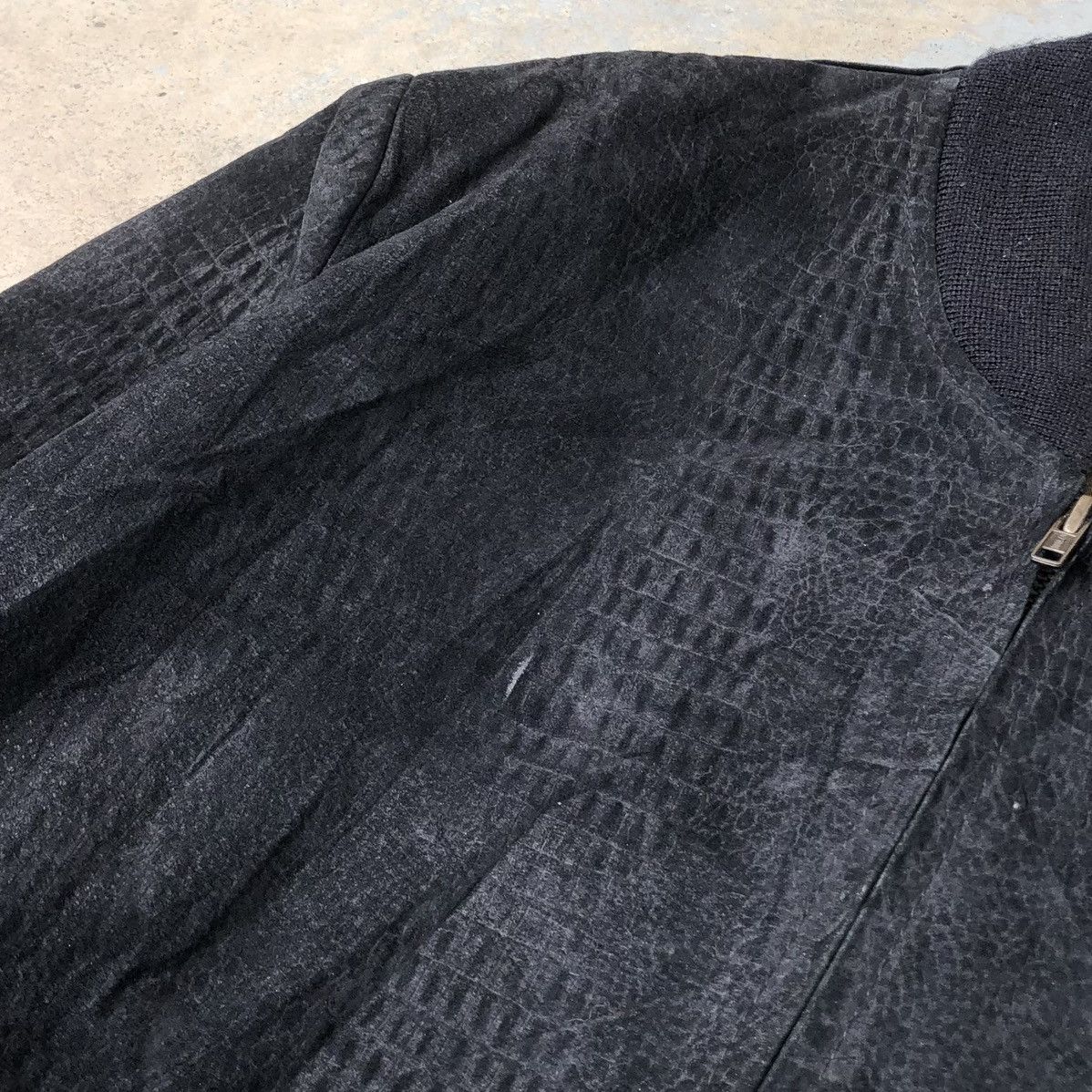 Vintage Vintage Crocodile Texture Leather Bomber Jacket Size US M / EU 48-50 / 2 - 7 Thumbnail