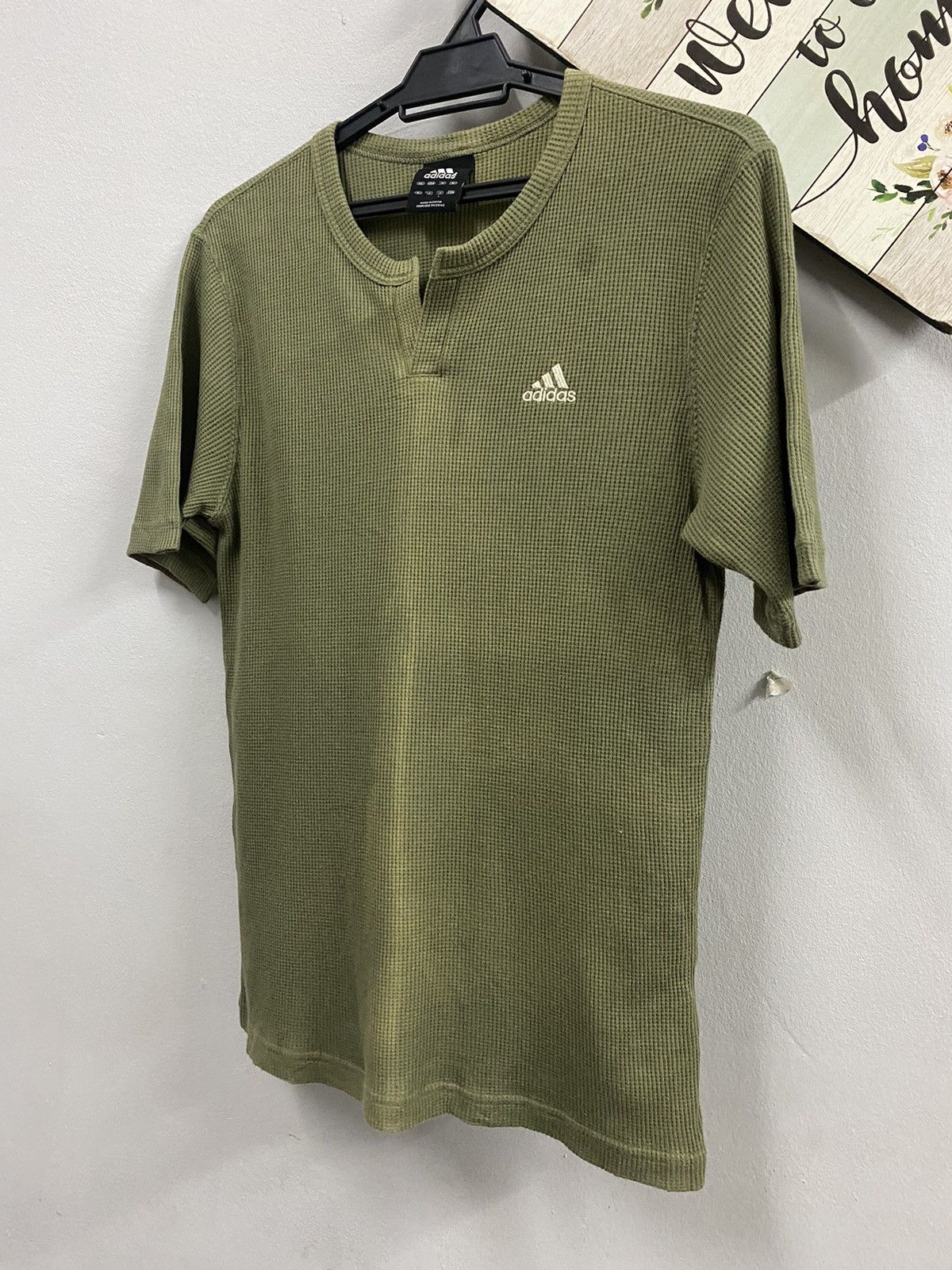Adidas × Vintage Adidas Tshirt tee 🚄 Size US L / EU 52-54 / 3 - 3 Thumbnail