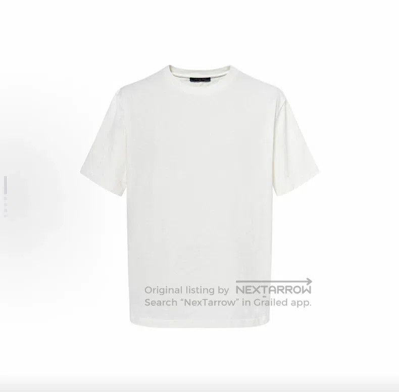 Louis Vuitton Louis Vuitton Solid Crew Neck Pullover Instruction Label S Size US S / EU 44-46 / 1 - 8 Thumbnail