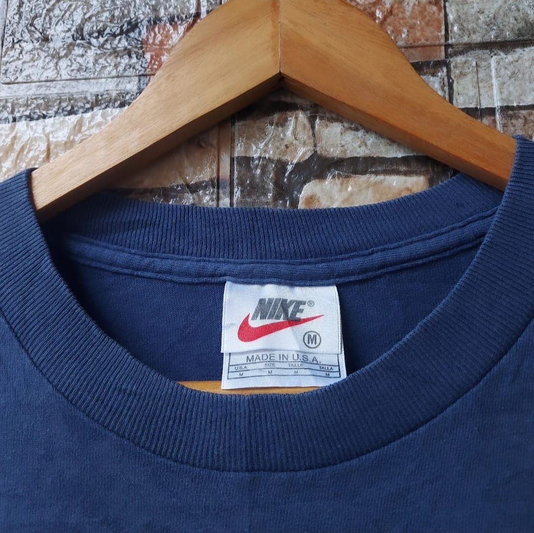 Nike × Vintage Vintage Nike Town New York City Tshirt Size US L / EU 52-54 / 3 - 5 Thumbnail