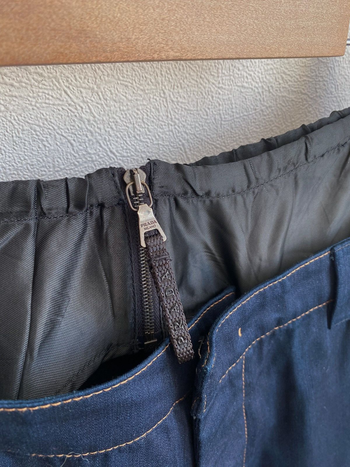 Prada New Prada Shorts Size 25 Size 25" / US 0 / IT 36 - 12 Thumbnail