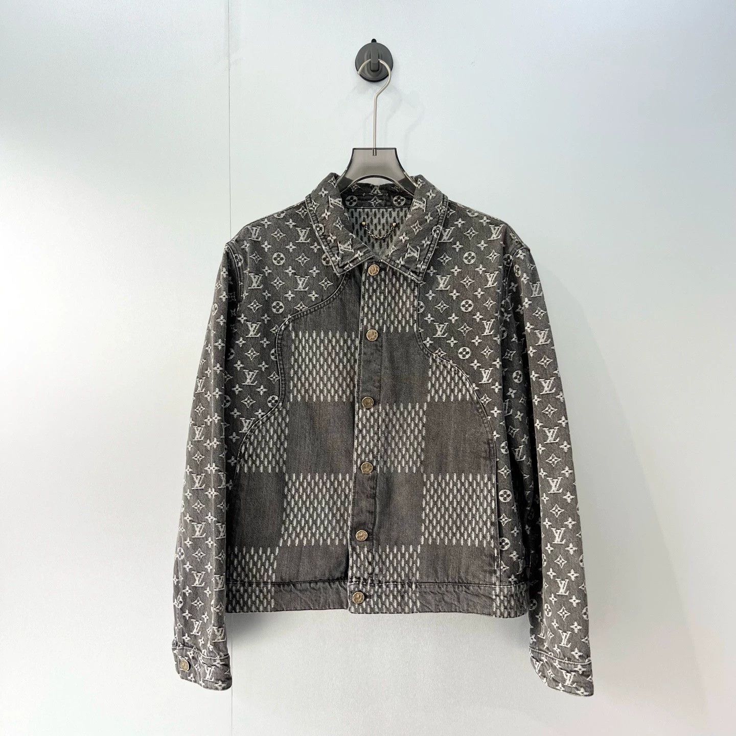 Louis Vuitton 【LV】Louis Vuitton Black Nigo Collaboration Denim Jacket Size M / US 6-8 / IT 42-44 - 1 Thumbnail