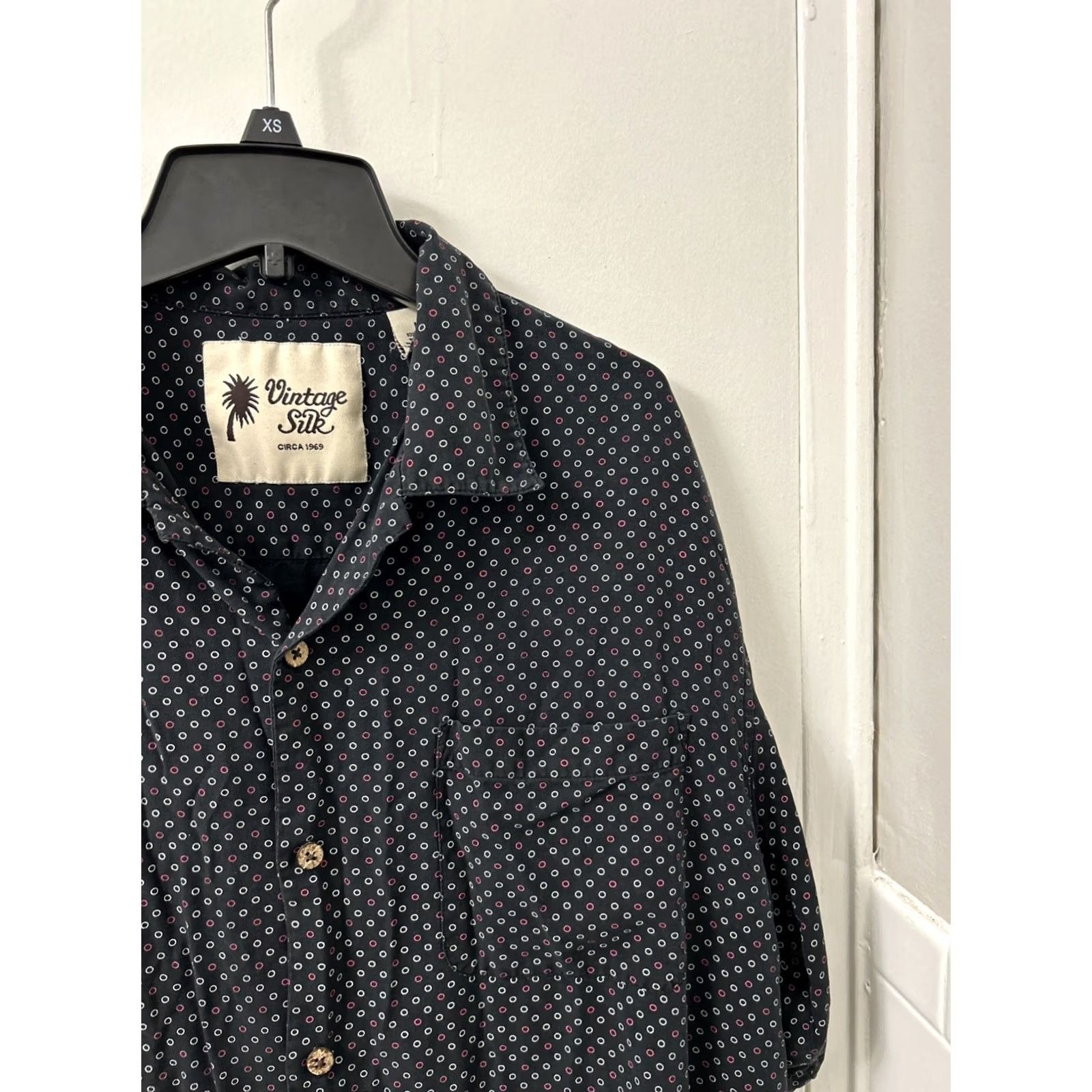 Vintage VINTAGE Silk Circa 1969 Shirt Mens L Black Polka Dot 100% Silk Button Down S/S Size US L / EU 52-54 / 3 - 4 Thumbnail