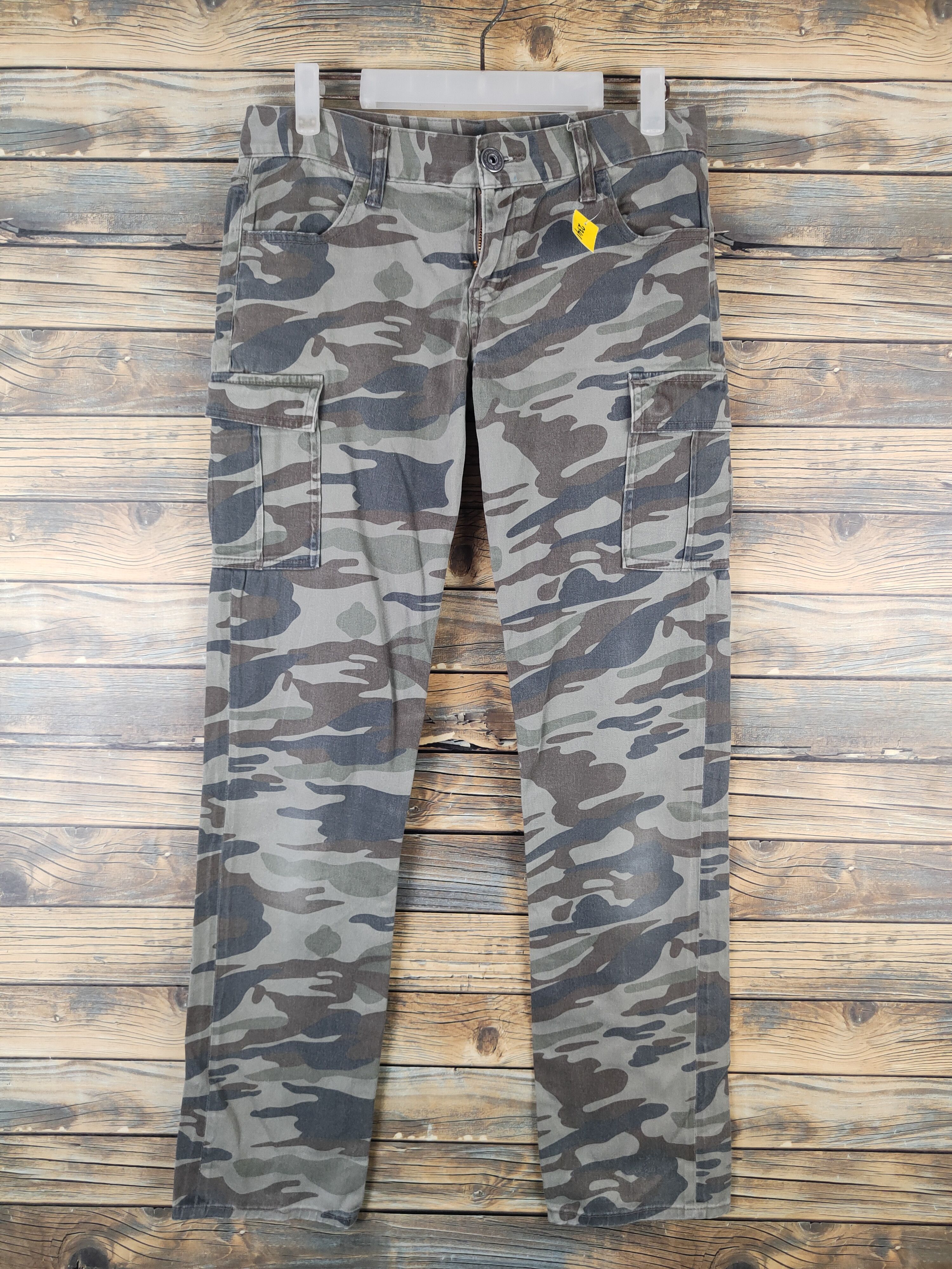 Japanese Brand DL Japanese Brand Camouflage Multipocket Cargo Pants #2341 Size 29" - 1 Thumbnail