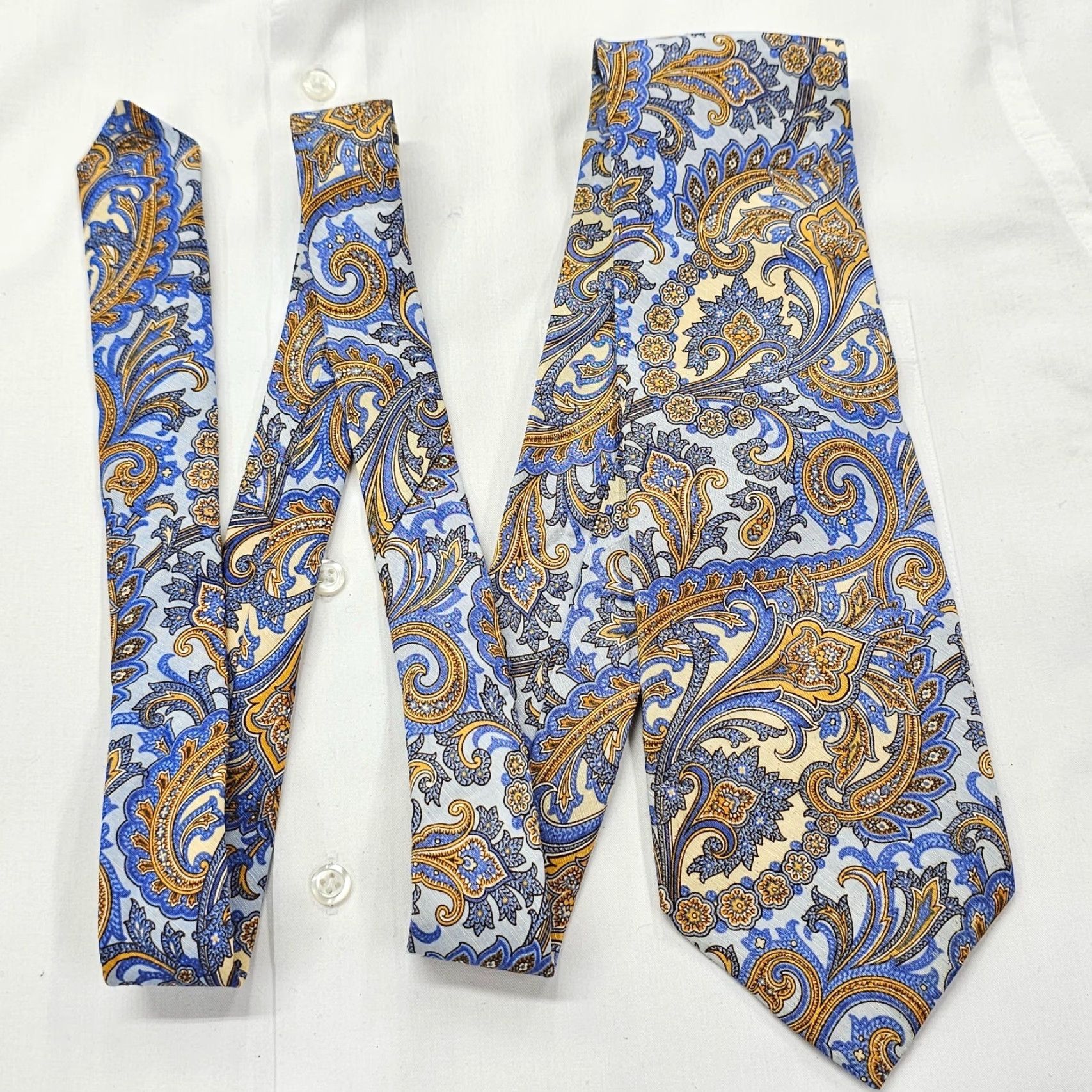 Vintage VINTAGE Paul Fredrick Necktie Men’s Silk Blue Gold Floral Paisley Design Preppy USA Size ONE SIZE - 3 Thumbnail