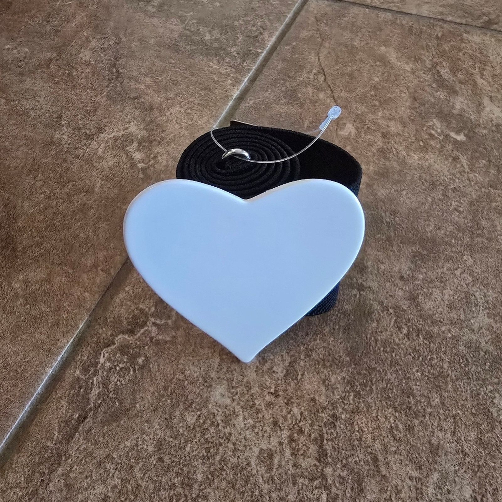 Forever 21 Black White Heart | F21 | 29 Belt Size ONE SIZE - 2 Thumbnail