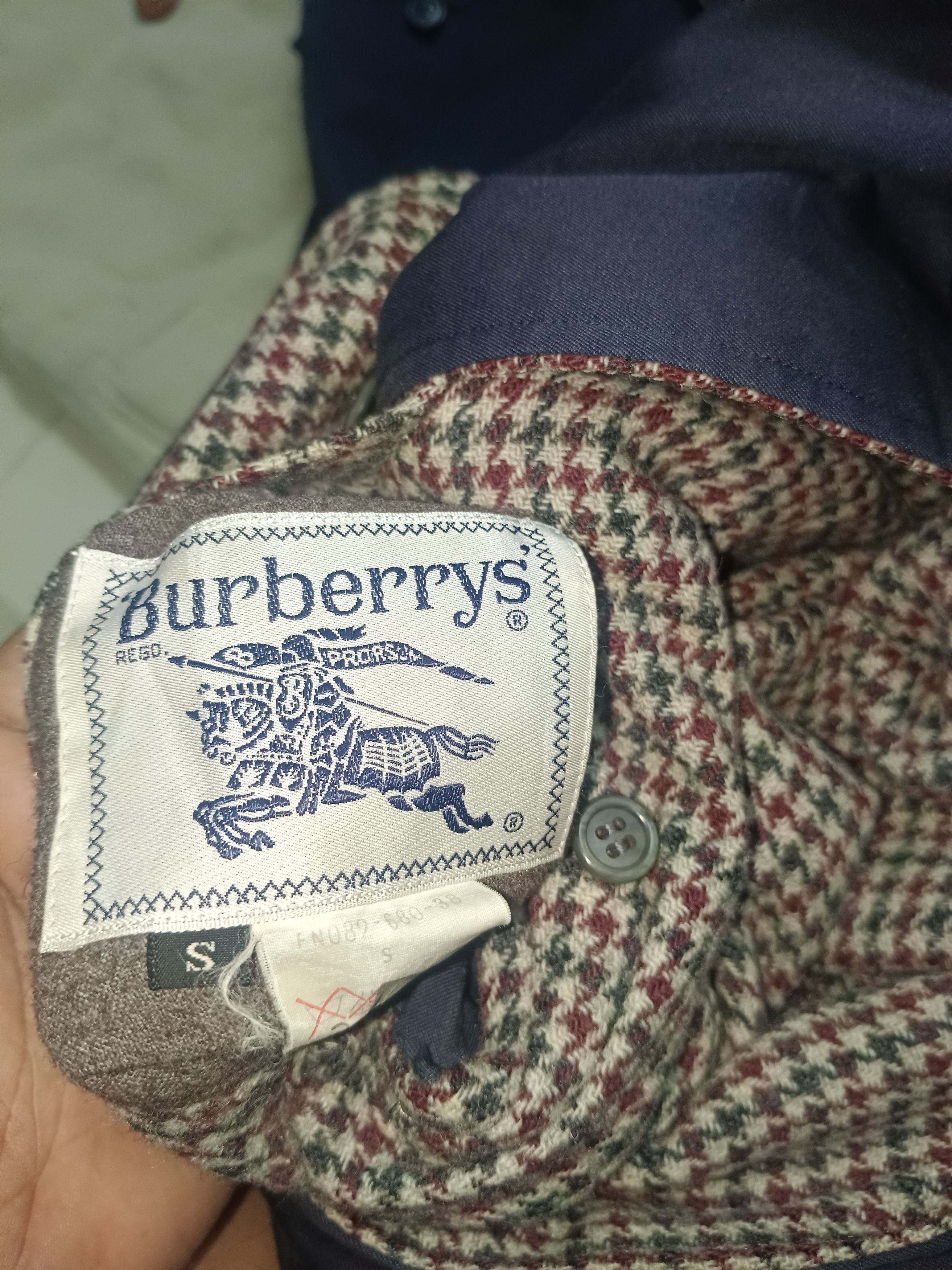 Burberry Vintage Burberry Coat Size US S / EU 44-46 / 1 - 8 Thumbnail