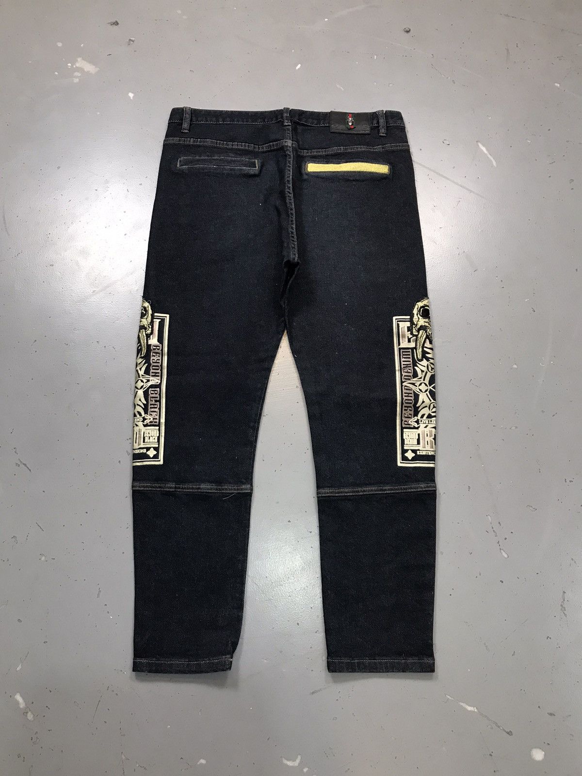 Japanese Brand × Vintage Vintage Japanese denim crazy skull embroidered denim Size US 38 / EU 54 - 2 Thumbnail