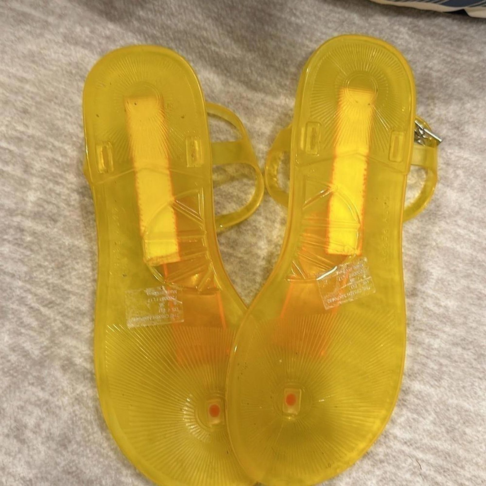 Designer Katy Perry Chic Yellow Jelly Flip Flops Sandles Size US 6 / IT 36 - 6 Thumbnail
