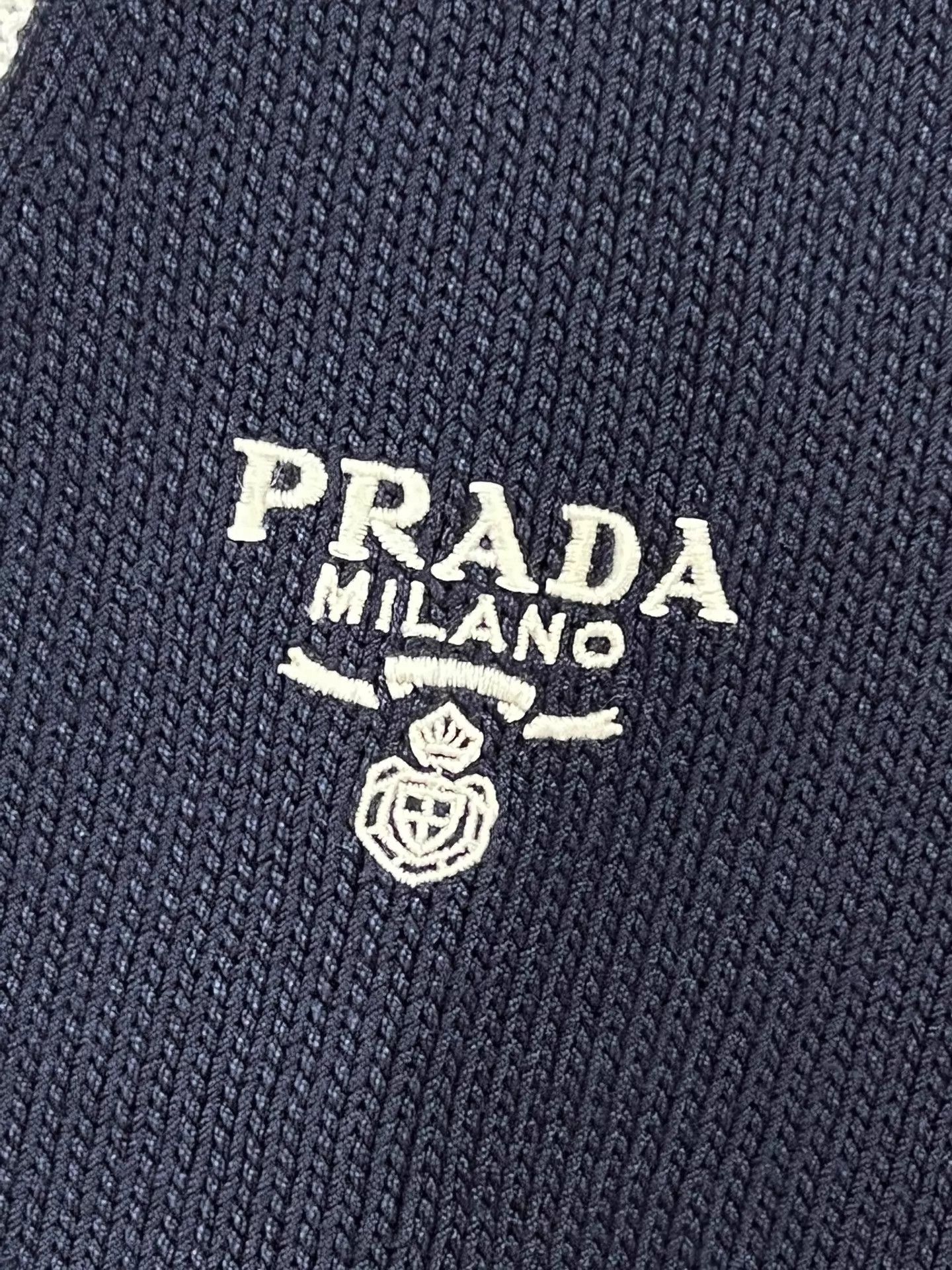 Prada Prada Women's Navy-White Colorblock Knit Cardigan 36 Size XS / US 0-2 / IT 36-38 - 4 Thumbnail