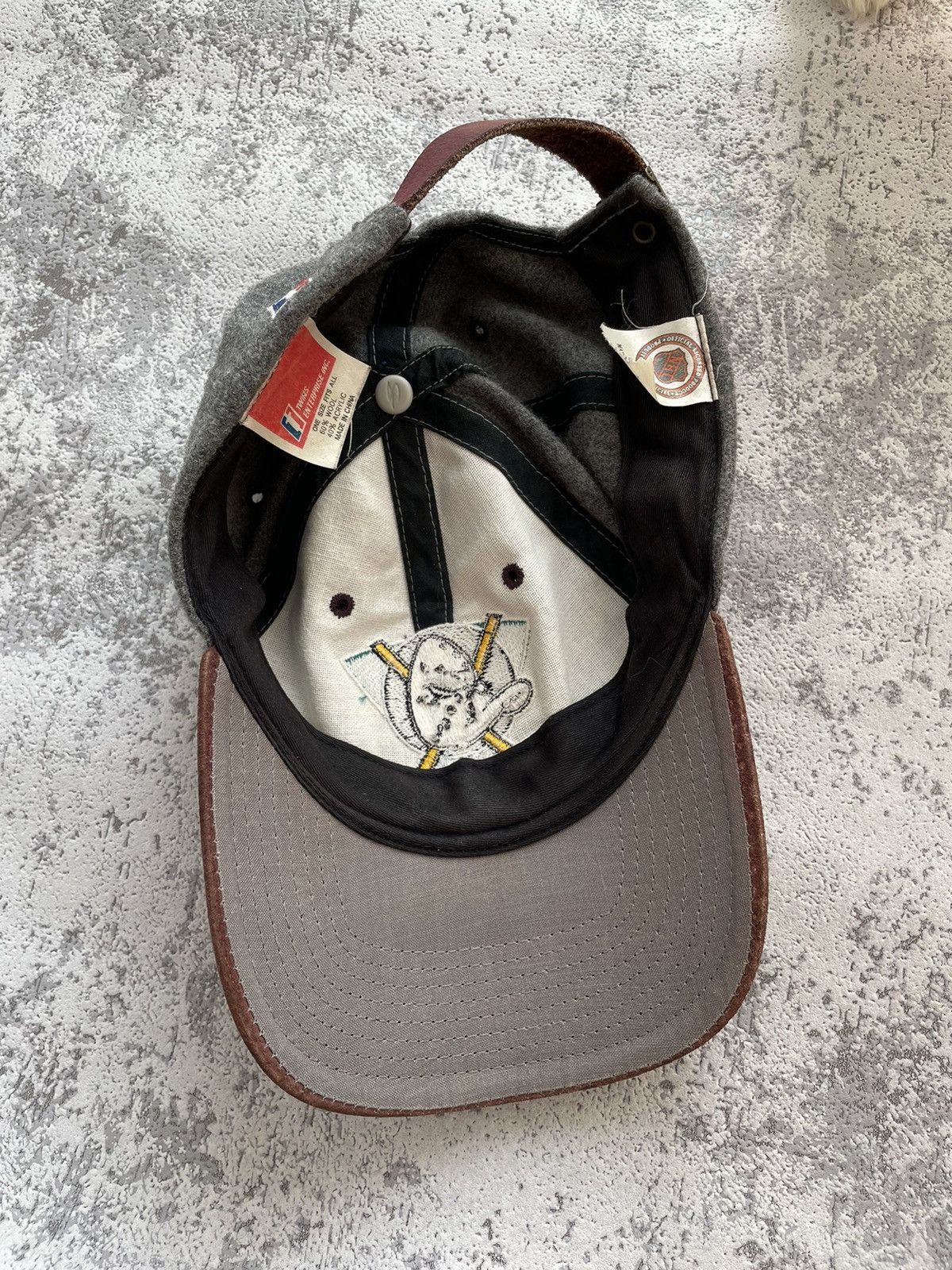 NHL × Twins Enterprise Inc. × Vintage Rare Vintage Anaheim Ducks NHL 90s Wool Cap Size ONE SIZE - 5 Thumbnail