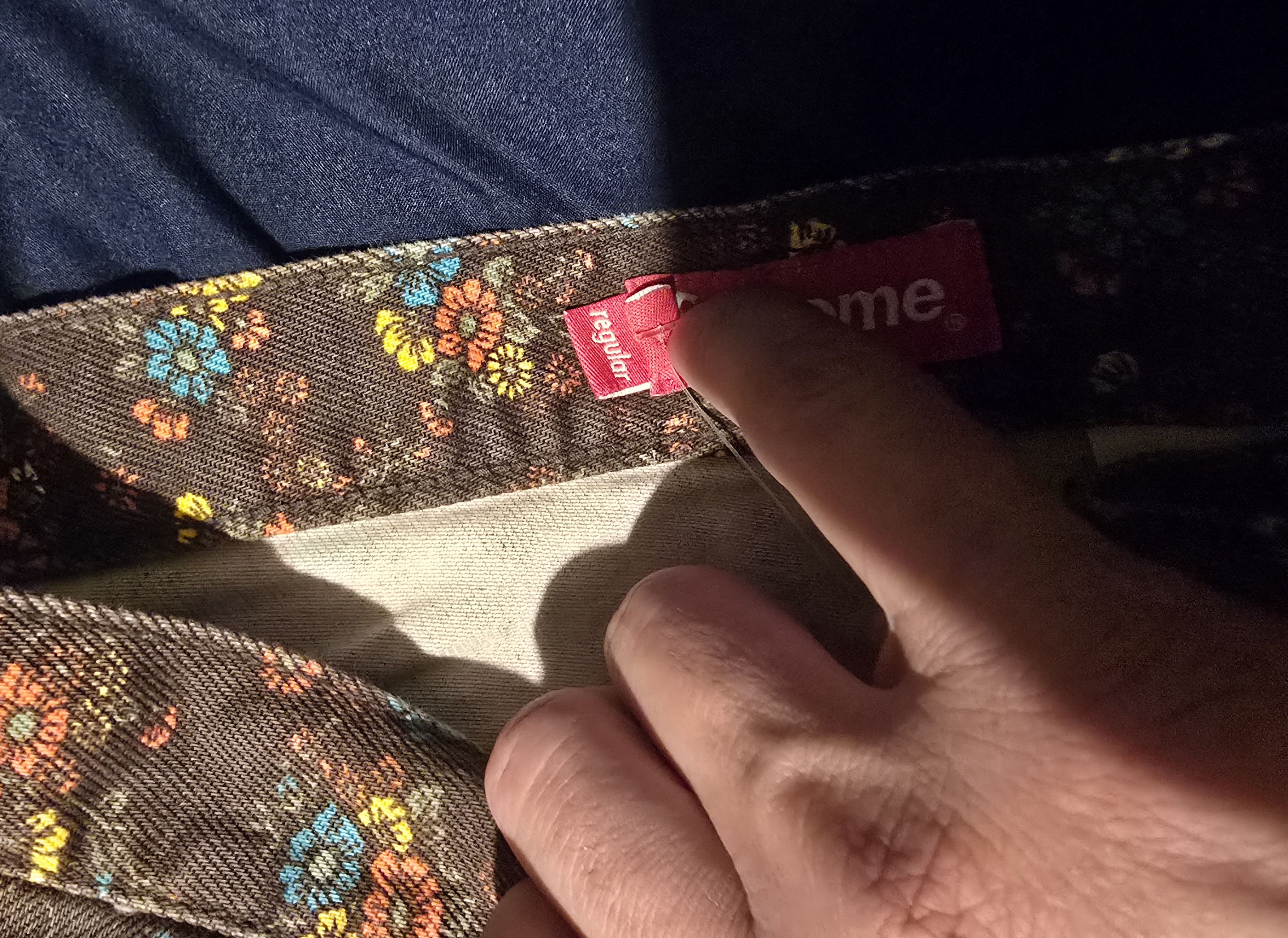 Supreme Supreme Regular Jean 'Flowers' (SS22). Size US 34 / EU 50 - 8 Thumbnail