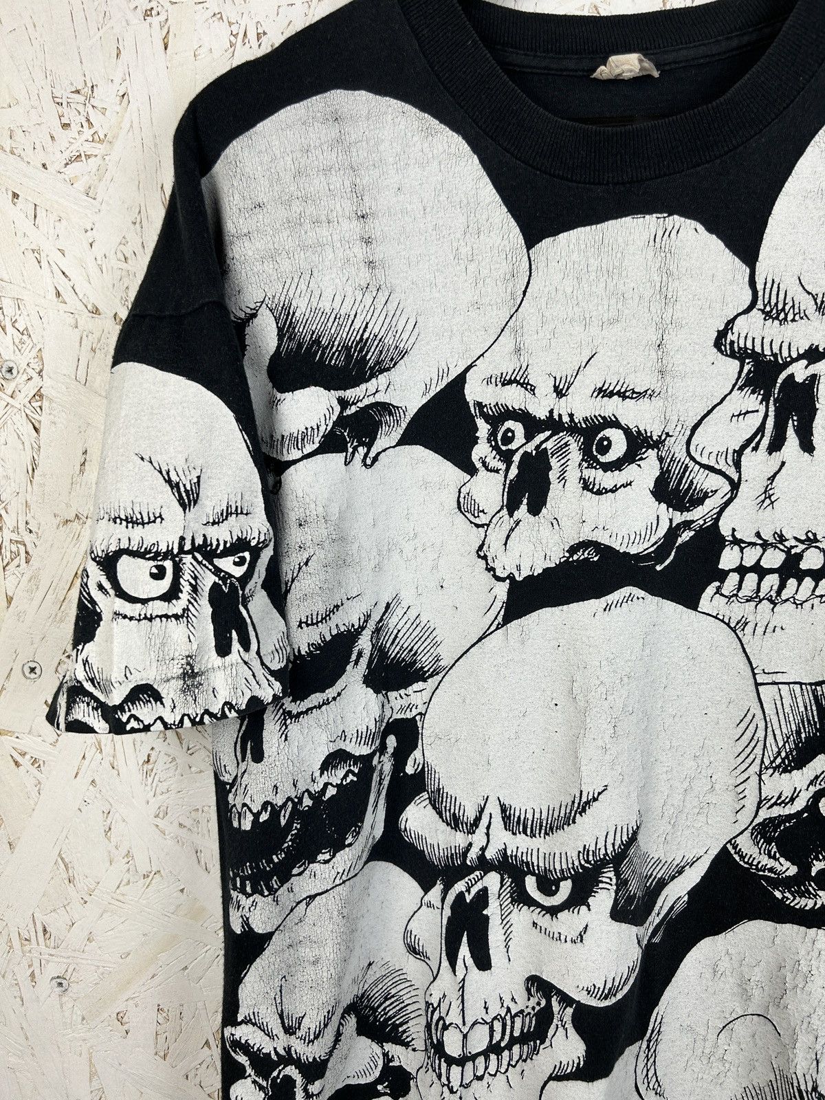 Vintage 90s Vintage Skulls AOP Allover Print Screen Stars Art Tee Size US L / EU 52-54 / 3 - 2 Thumbnail