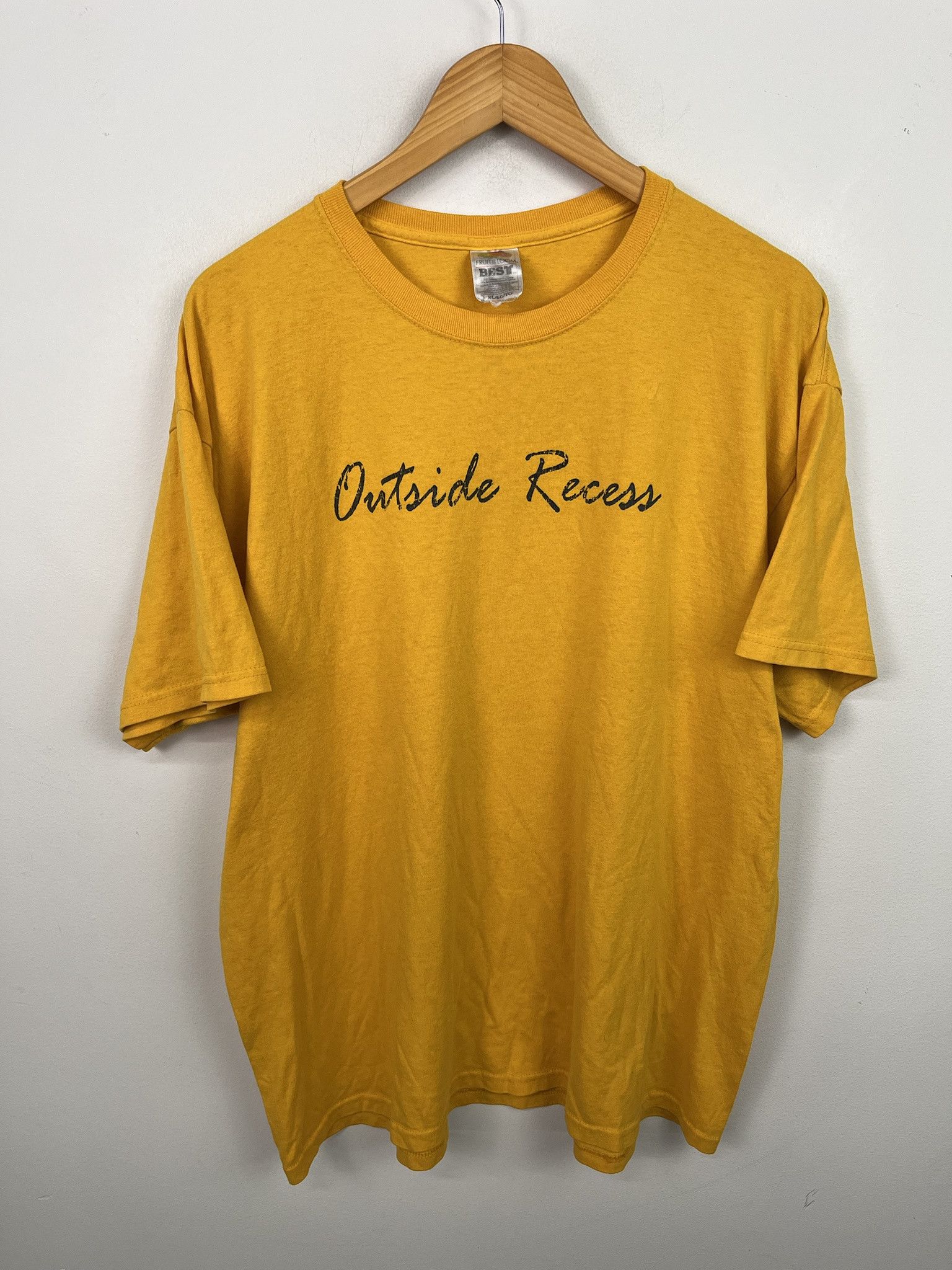 Vintage Vintage Y2K Outside Recess T Shirt Size XL Size US XL / EU 56 / 4 - 1 Thumbnail