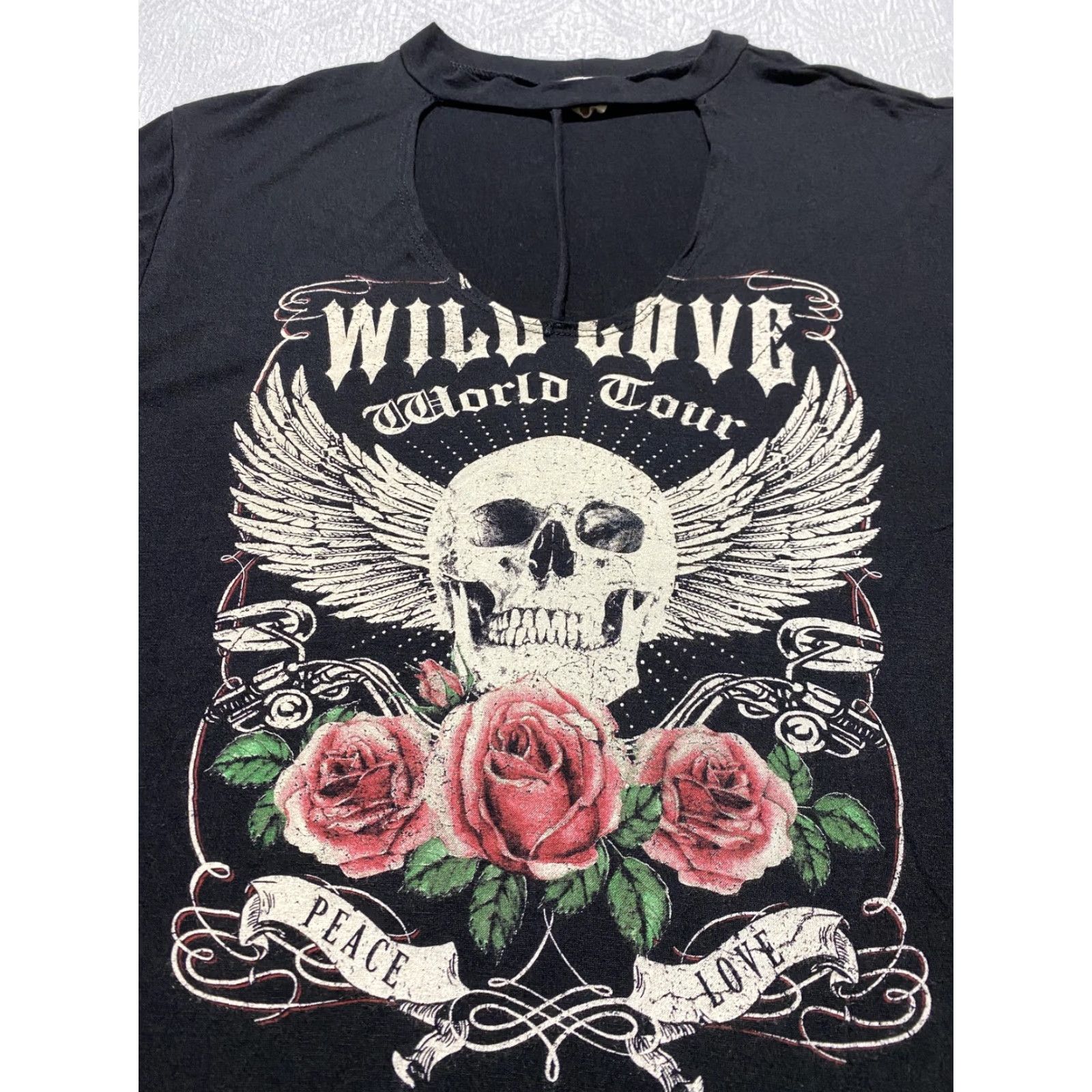 Vintage Dirtee Laundry Shirt Womens XL Black Wild Love Skull Roses Cutout V-Neck Tee Size XL / US 12-14 / IT 48-50 - 2 Thumbnail