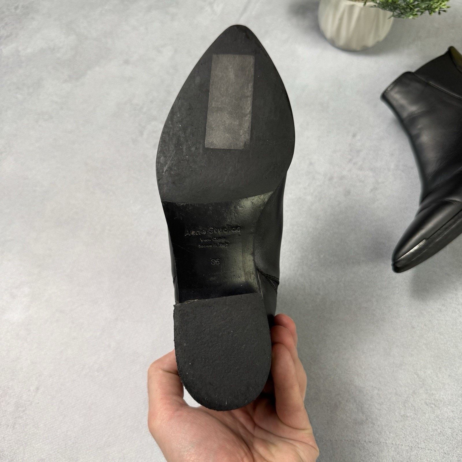 Acne Studios Acne Studios Ankle Boots Leather Chelsea Size 36 Black US 6 Size US 6 / IT 36 - 13 Thumbnail