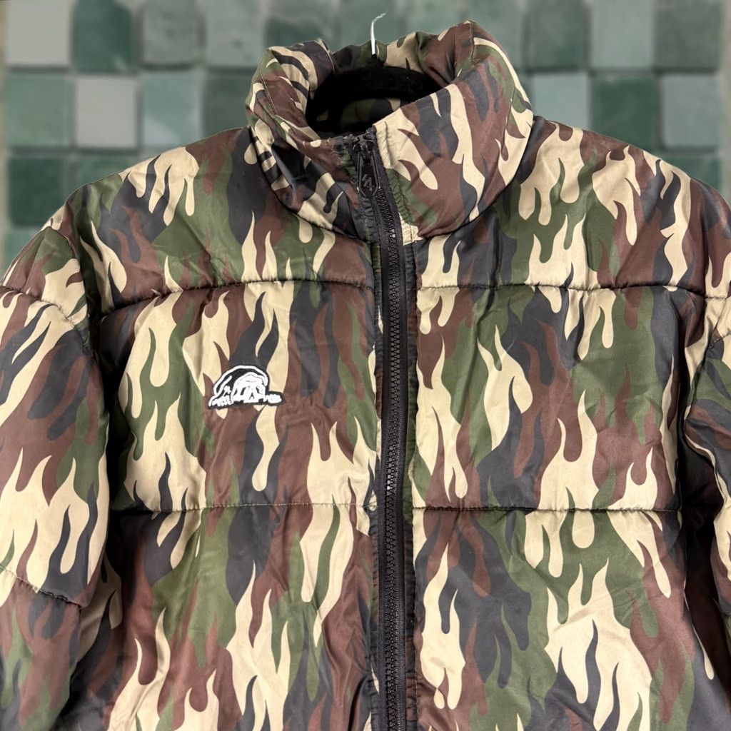 Vintage Lurking Class by Sketchy Tank Flame Thorn Camo Puffer Jacket Womens Small Green Size S / US 4 / IT 40 - 1 Thumbnail