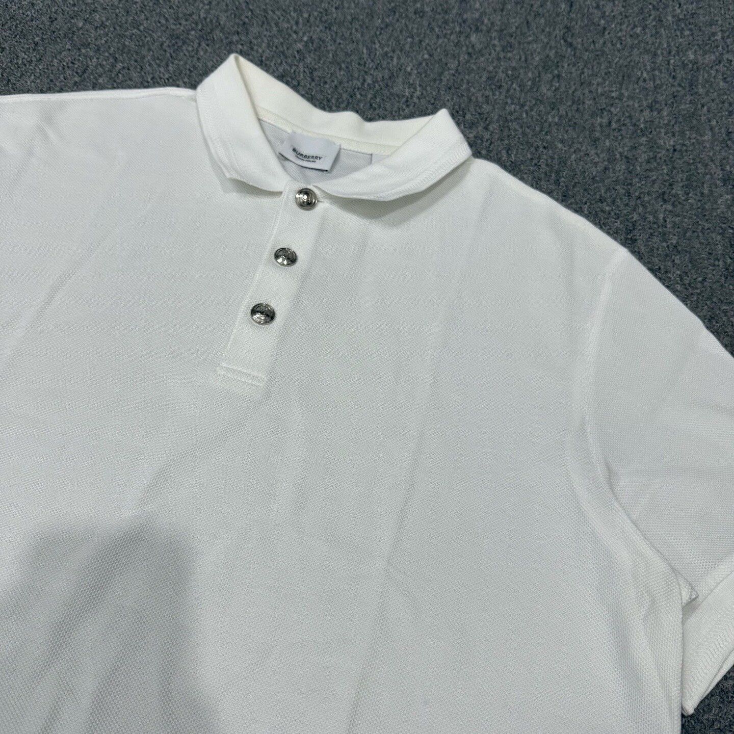 Burberry Burberry White Metal Buckle Short Sleeve Polo Size US XL / EU 56 / 4 - 3 Thumbnail