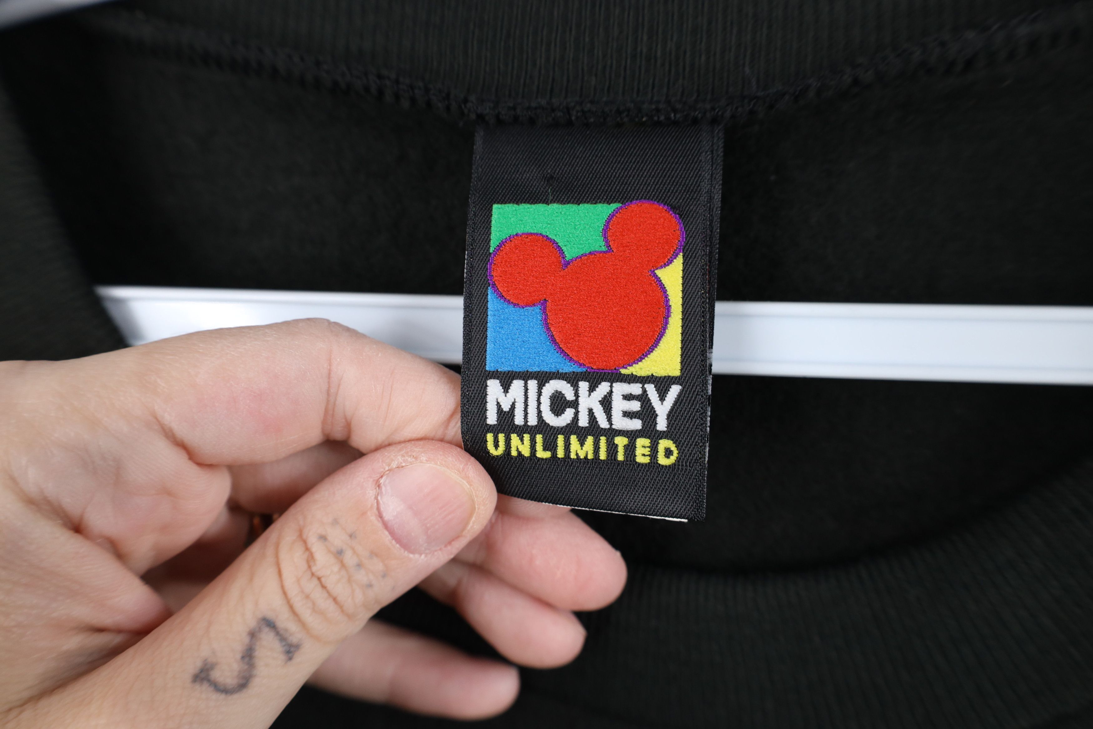 Disney Vintage 80s 90s Disney Mickey Mouse Legends Sweatshirt USA Size XL / US 12-14 / IT 48-50 - 8 Thumbnail