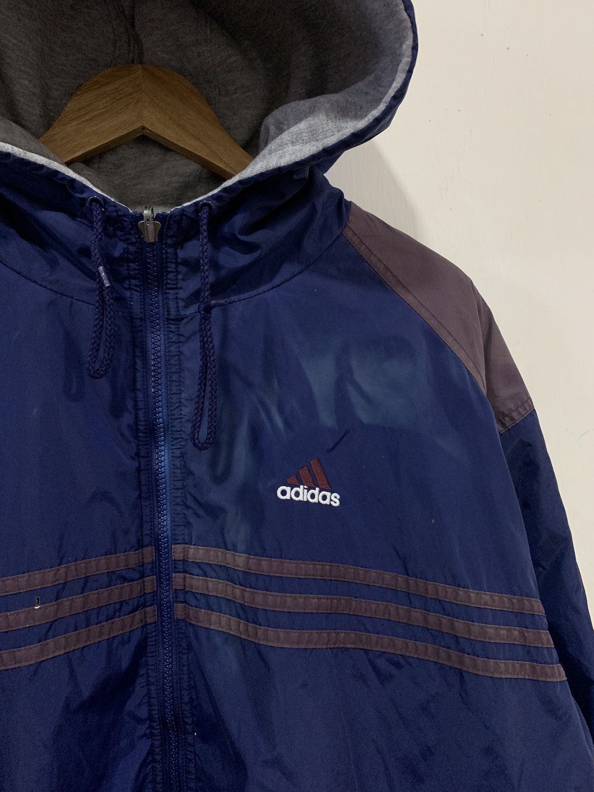 Adidas Vintage Adidas Reversible Hooded Jacket Size US L / EU 52-54 / 3 - 12 Thumbnail