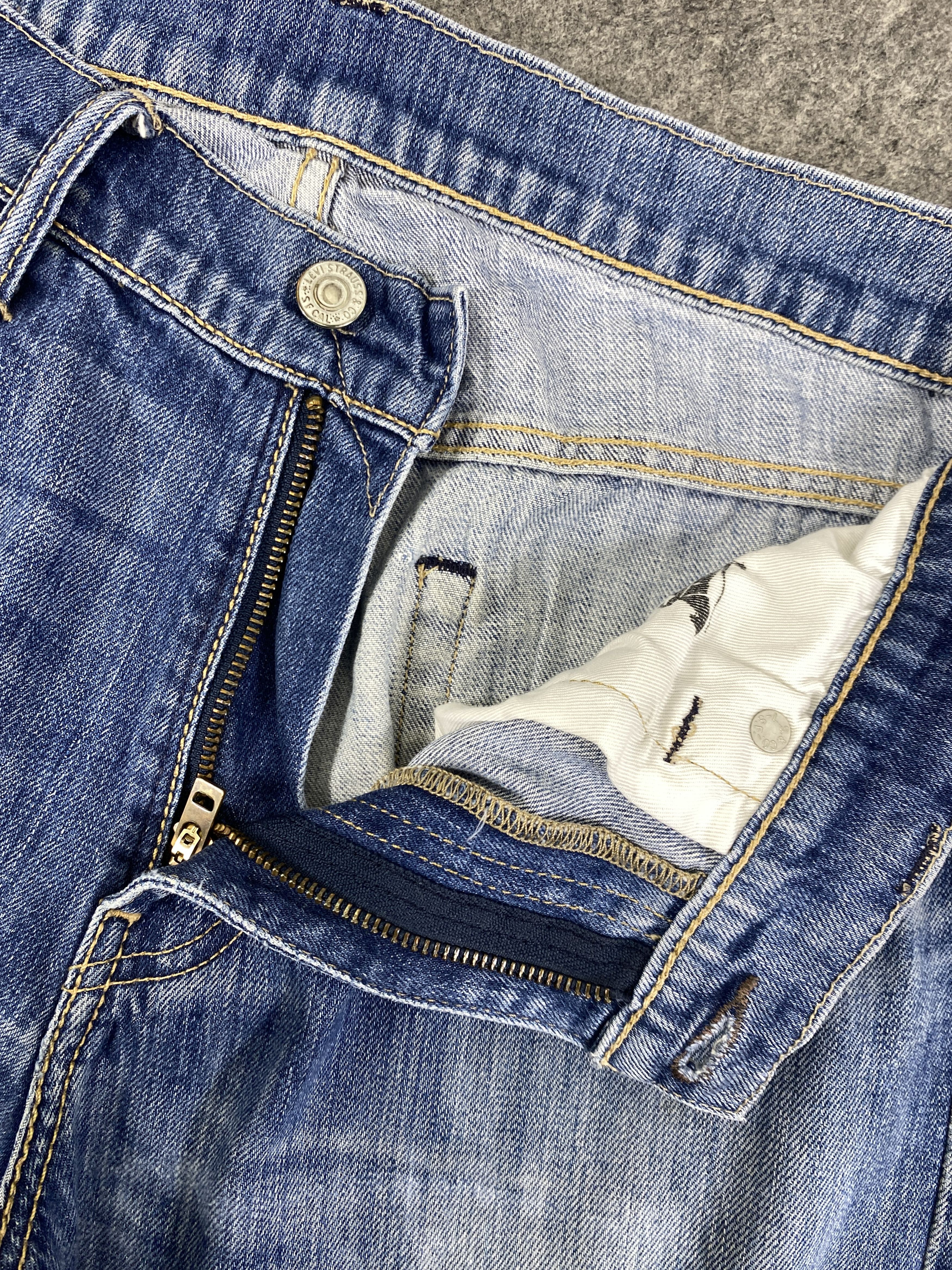 Levi's Faded Blue Vintage Levi's 513 Jeans 30x28.5 - JN3328 Size US 30 / EU 46 - 6 Thumbnail