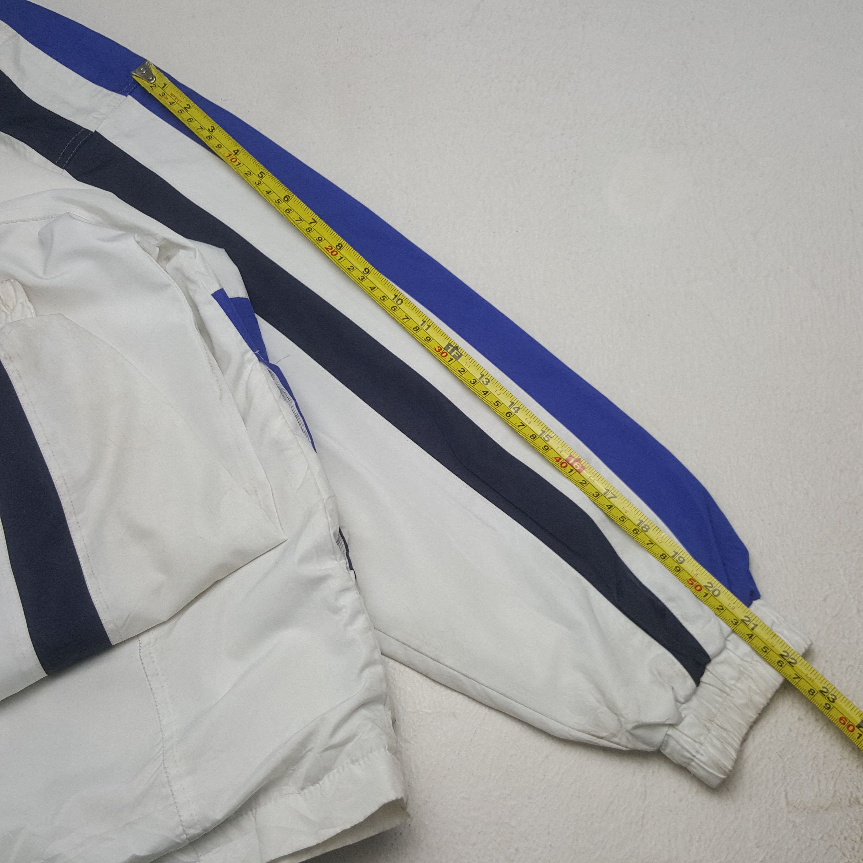 Japanese Brand Vintage Yonex Badminton Sport Windbreaker Jacket RR19 Size US L / EU 52-54 / 3 - 6 Thumbnail