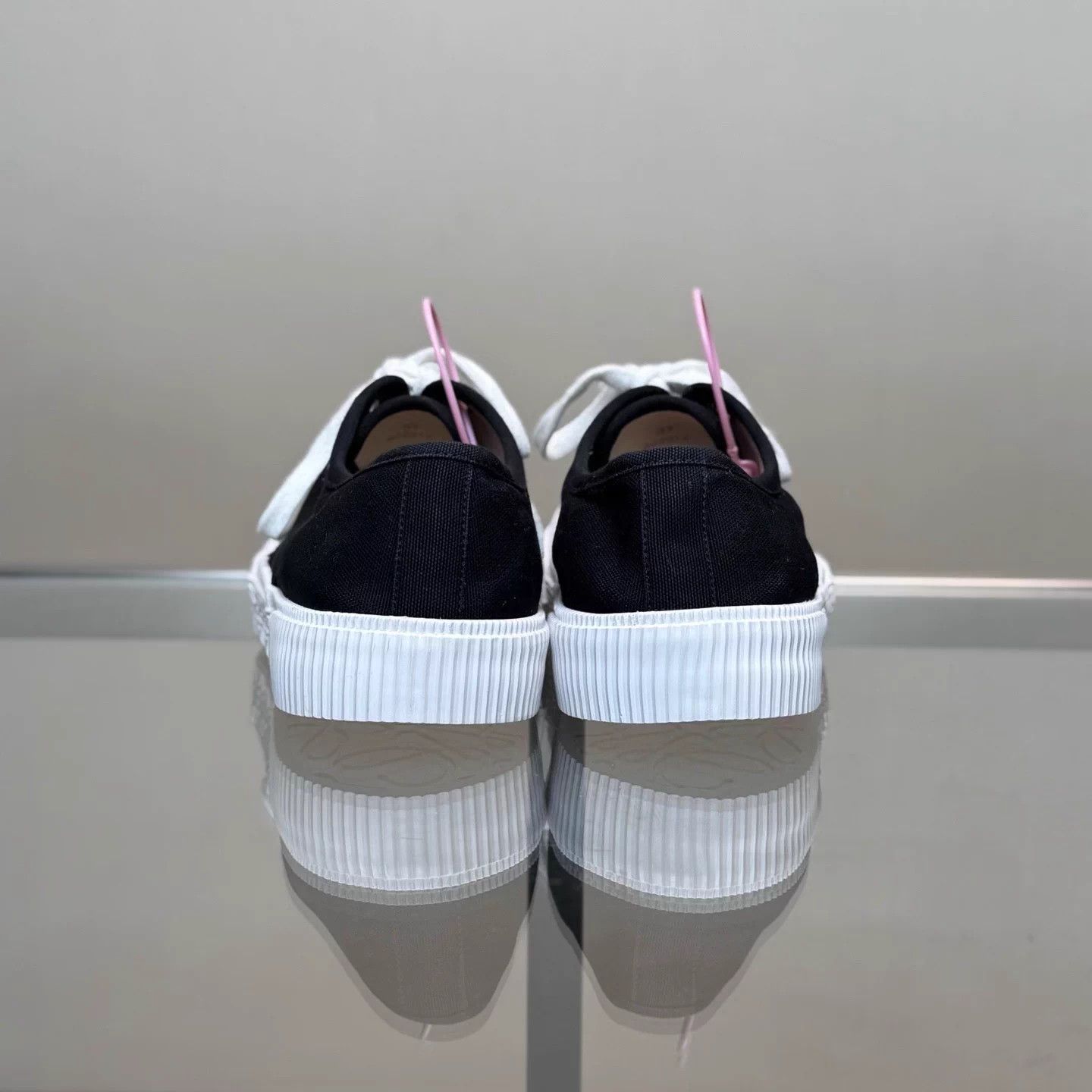 Loewe LOEWE Terra Vulca Panda shoes 37 99 Size US 6.5 / IT 36.5 - 4 Thumbnail