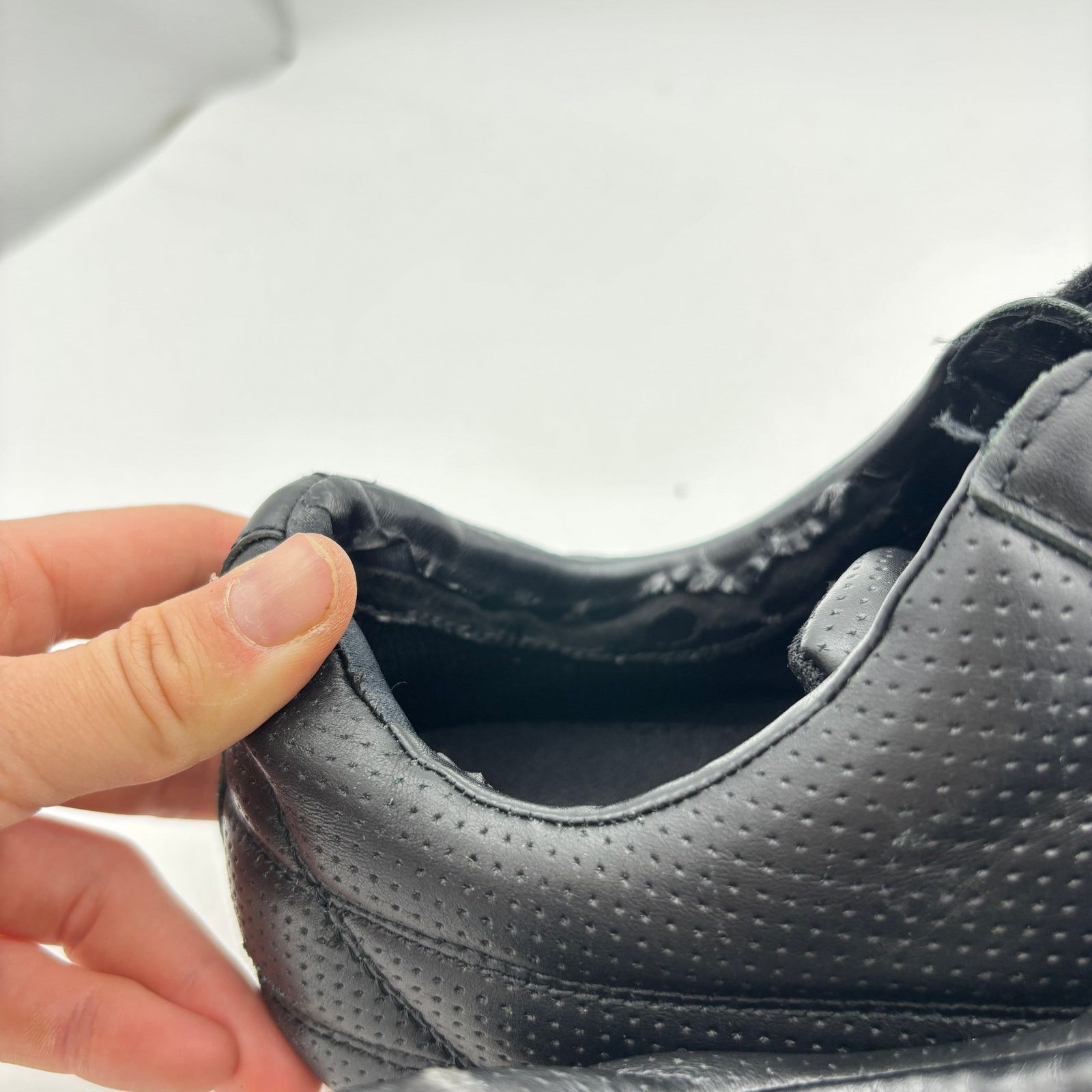 Dirk Bikkembergs VTG Bikkembergs Bannon Perforated Leather Sneakers 10.5 Size US 10.5 / EU 43-44 - 15 Thumbnail